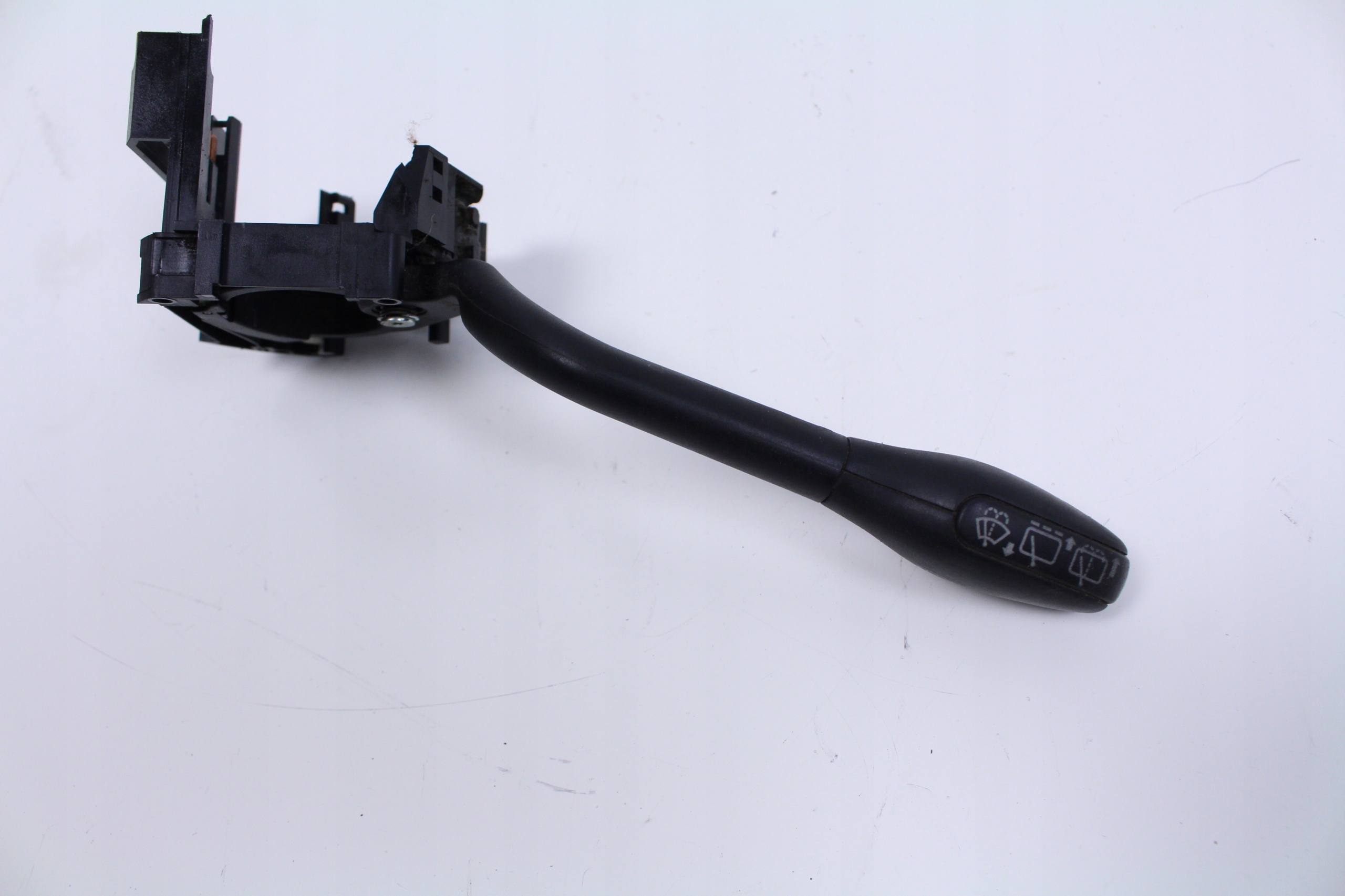 Bouton Indicateurs de direction VW GOLF III (1H1) 1.9 TD.GTD 1H6953503F