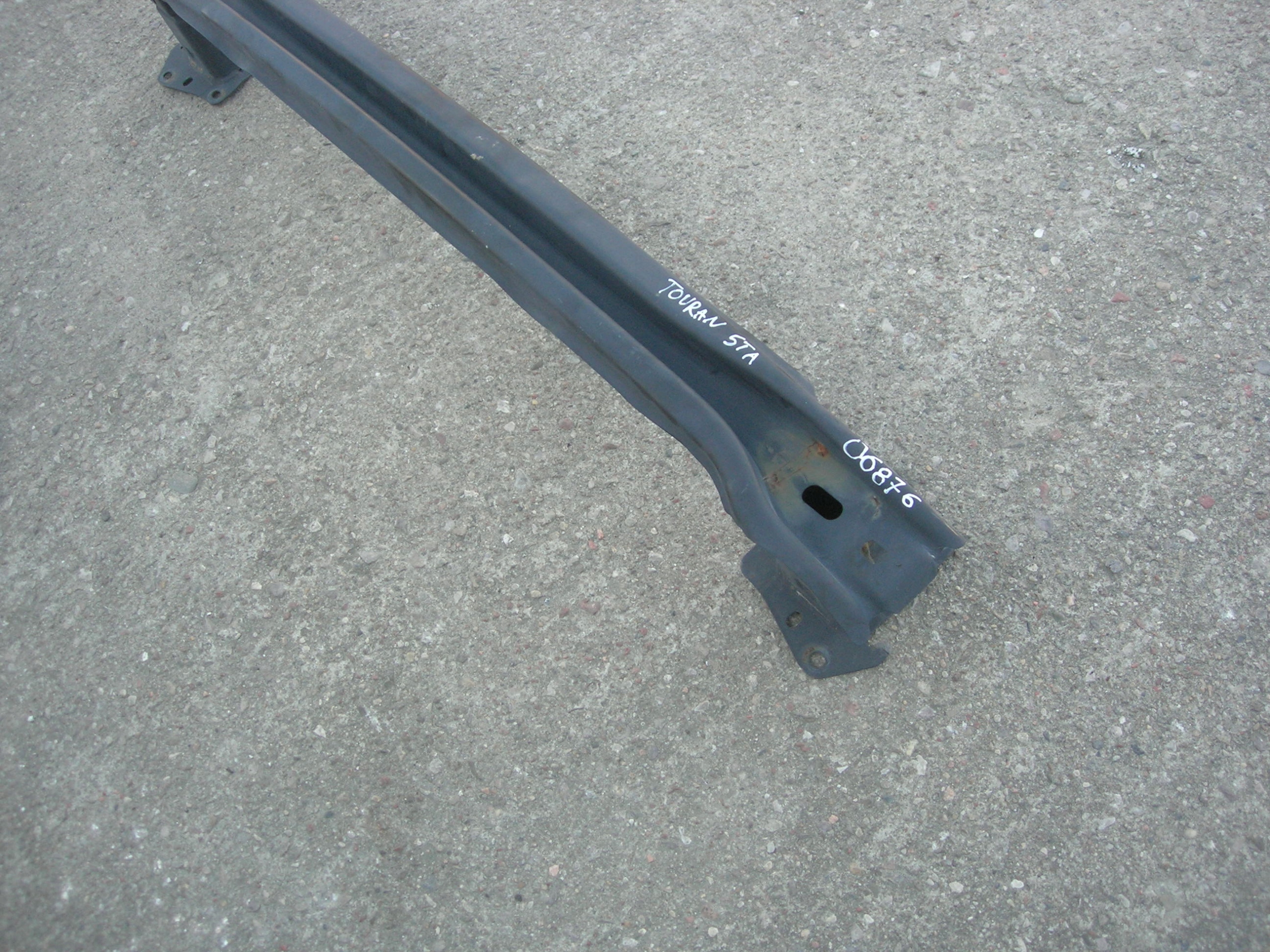 BELKA ZDERZAKA TYŁ VW TOURAN II 5TA807305A W-WA Numer katalogowy części 5TA807305A