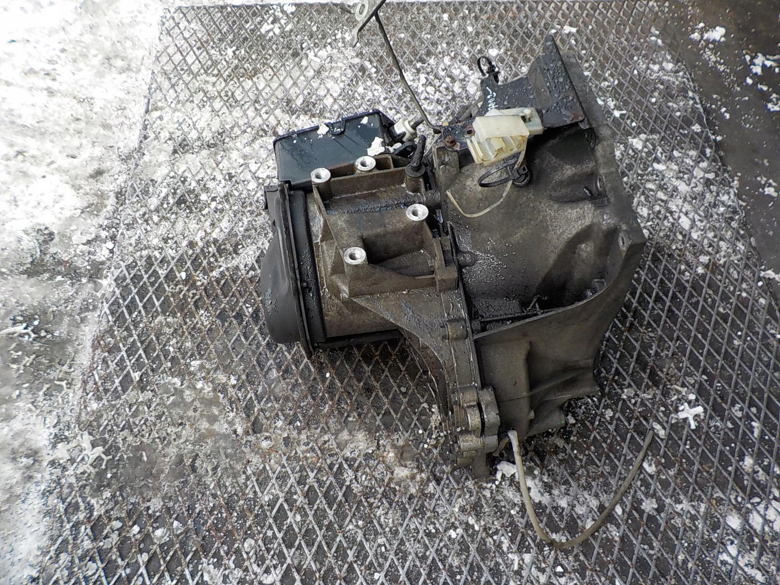 FORD FIESTA MK7 1.5 TDCI original getriebe BA6R7002ABB