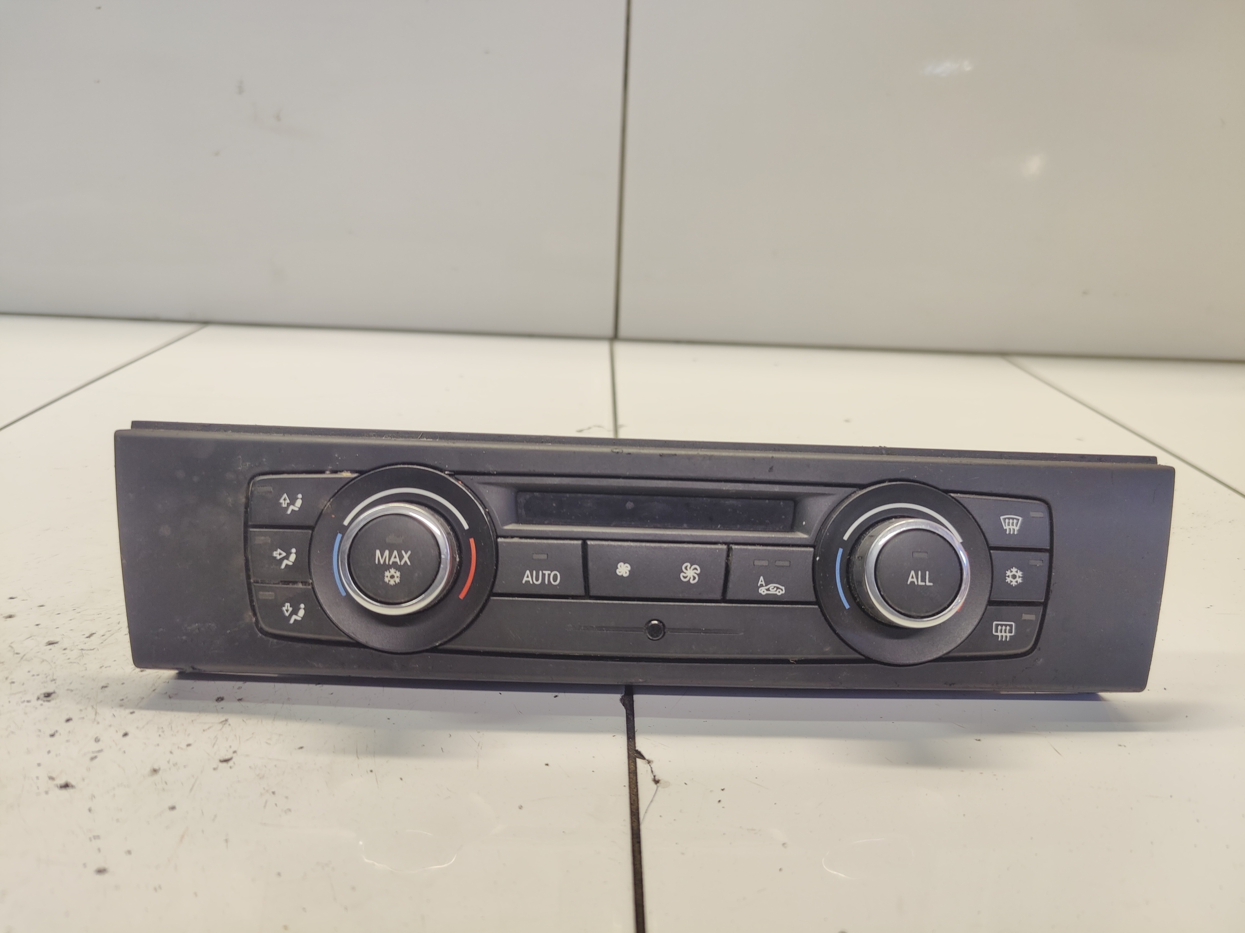BMW 3 E92 Unite commande clima Bouches buses 9250396