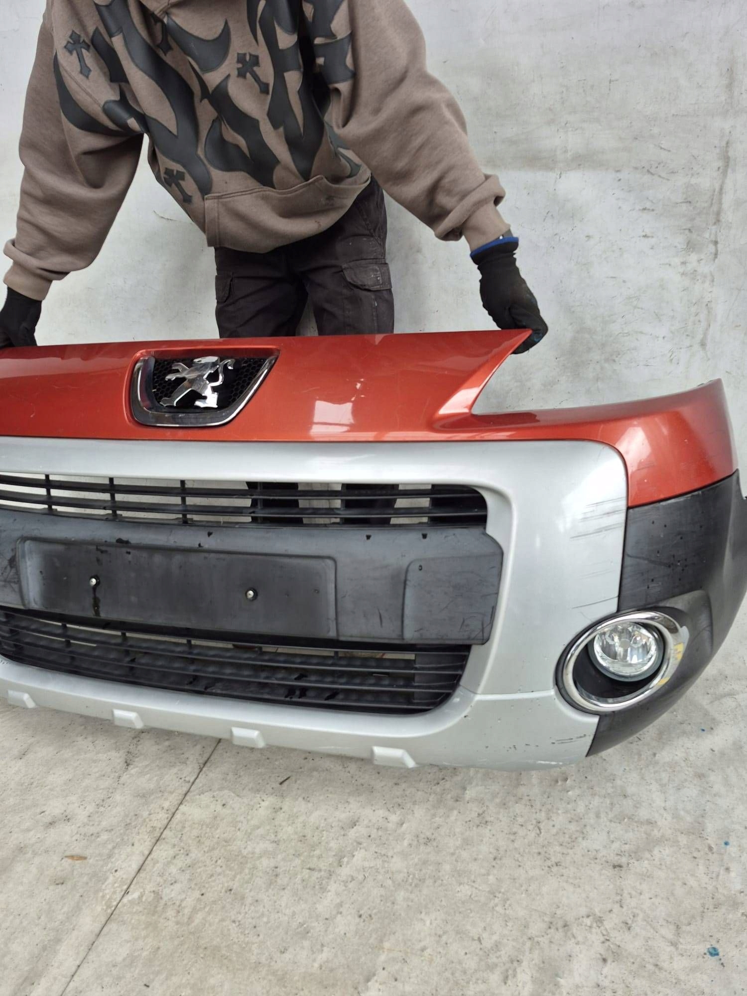 PEUGEOT PARTNER II TEPEE OUTDOOR 09- bumper front front LAK.KHKD