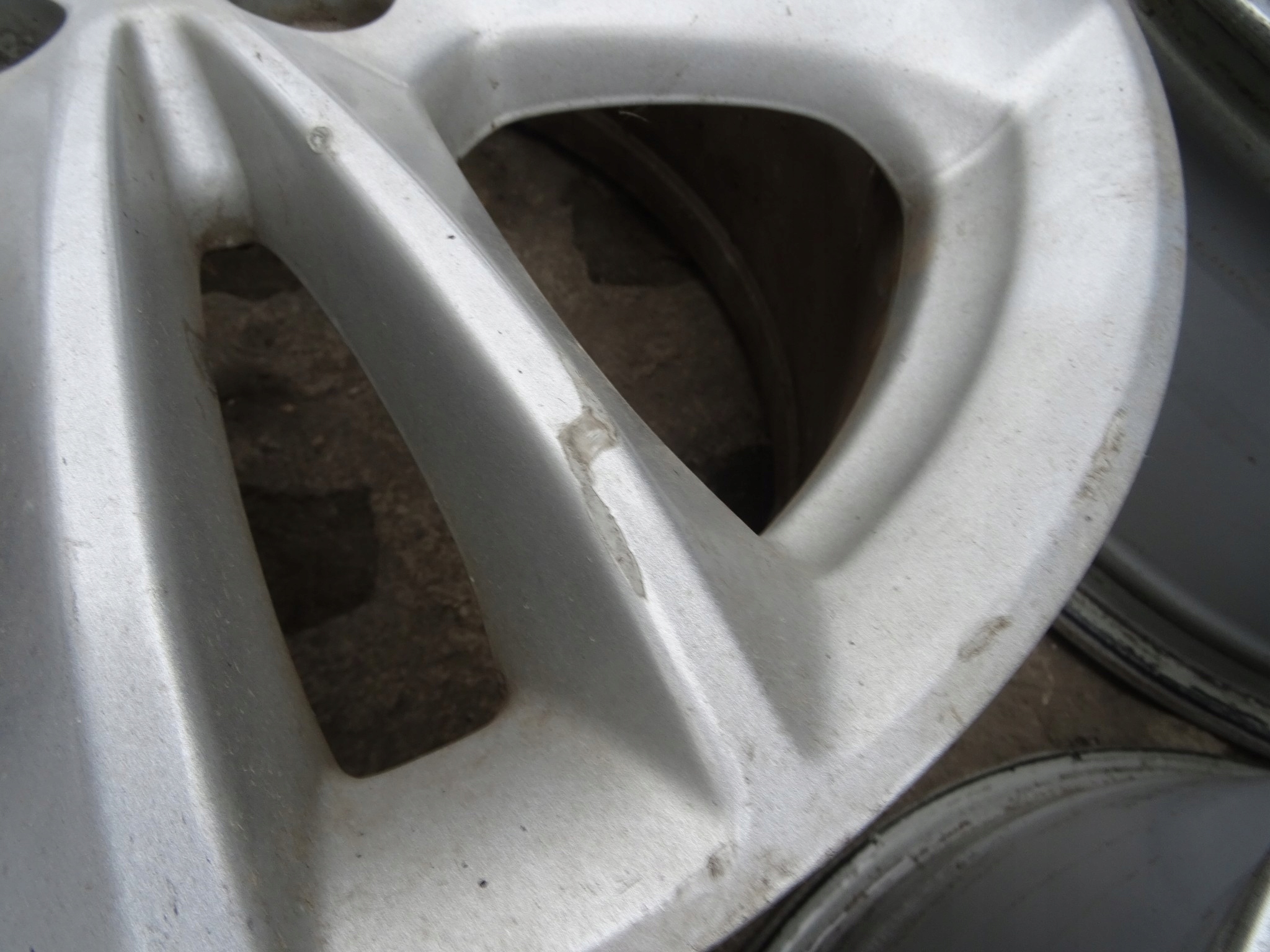 FORD MONDEO MK5 discs aluminium 17" ET55 KOMPLET