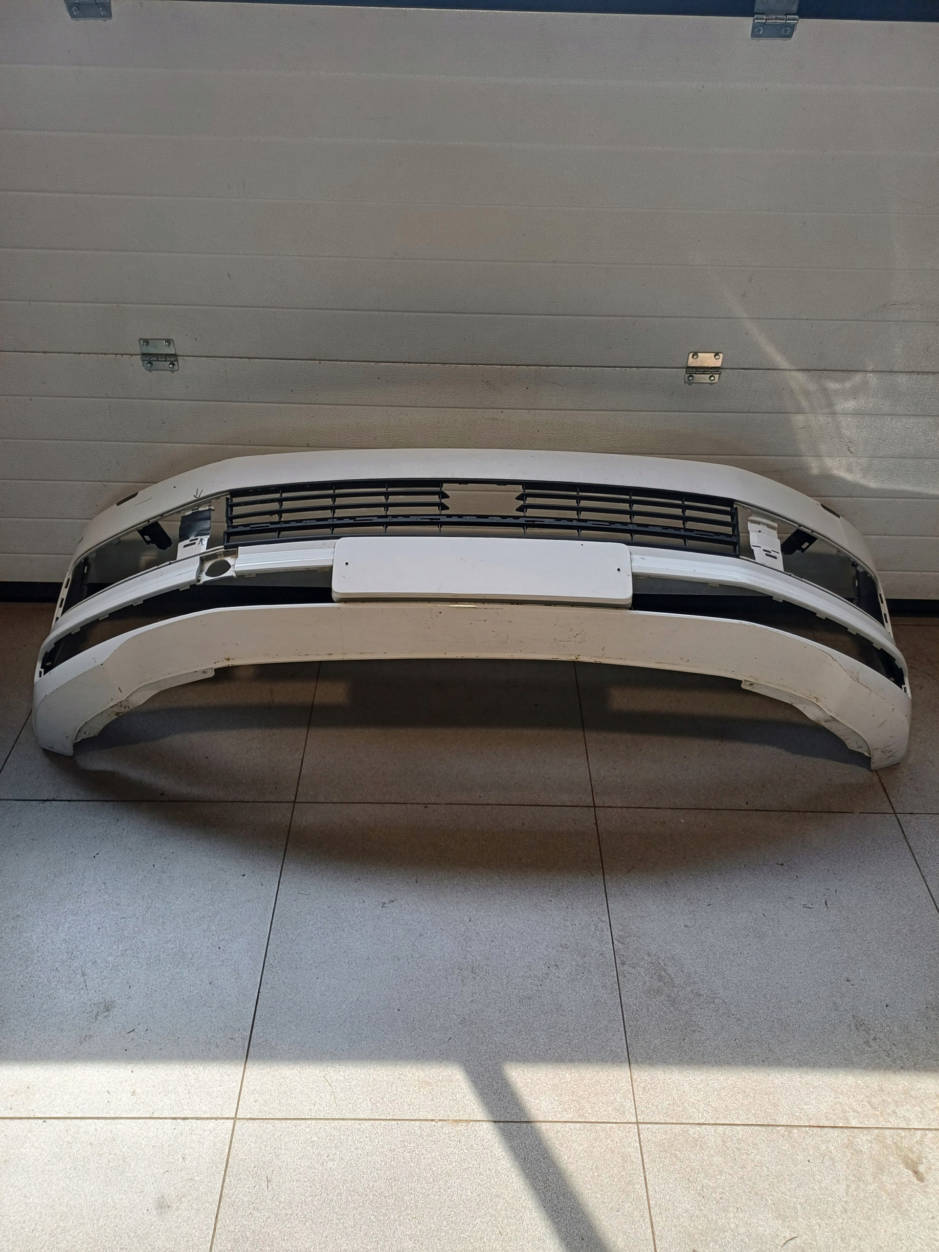 nárazník předek přední VW T6 MULTIVAN 7E5 7E5807221D