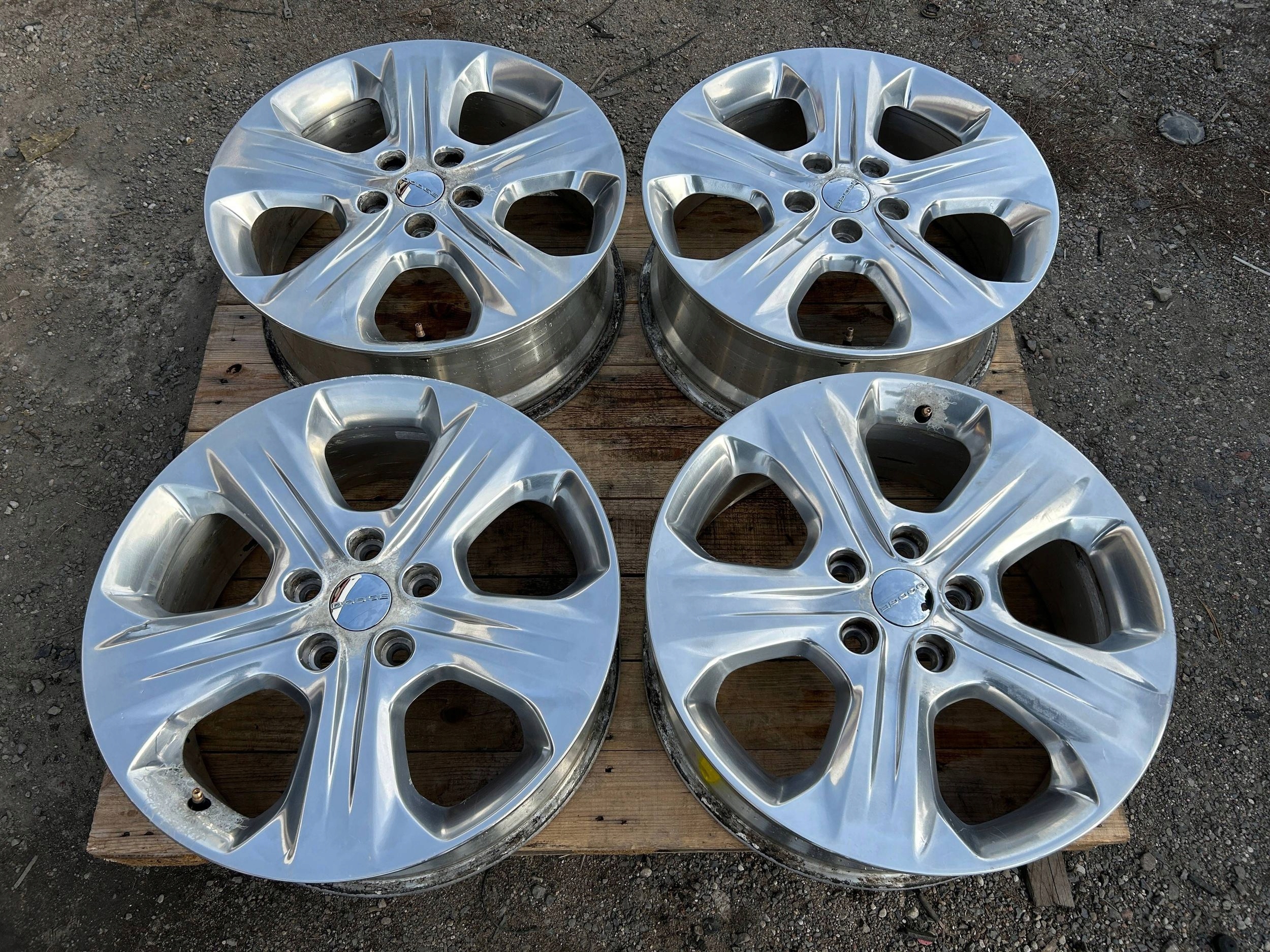 wheels discs disc 20" 20x8jx56.4 Dodge Durango 2014