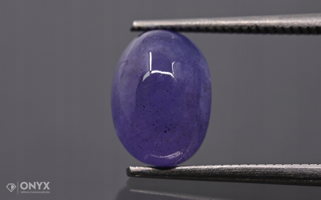 Tanzanit kabošon ovál 10x7,2 mm
