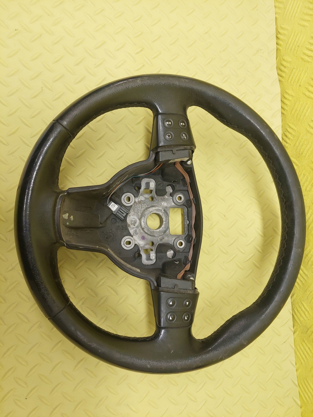 SEAT ALTEA lenkrad MULTIFUNKCJA 5P0959537