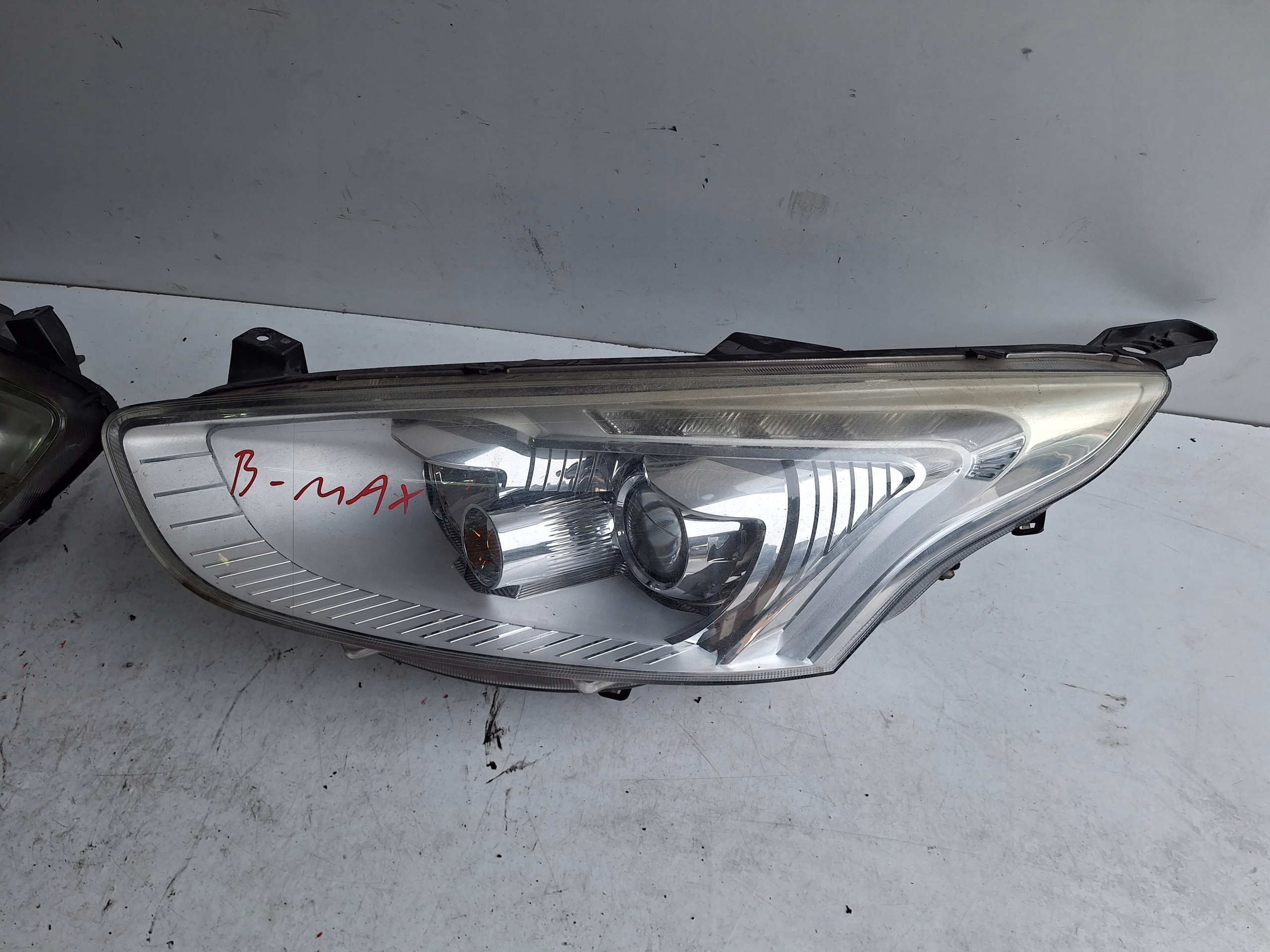 FORD B-MAX 14-17 light right UK lens + LED