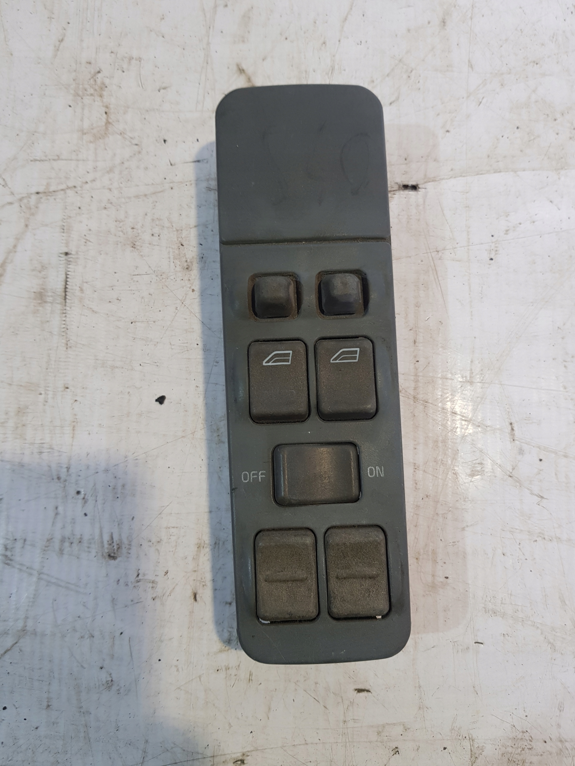 VOLVO S40 V40 PANEL Vitre LH 30815235 03458032