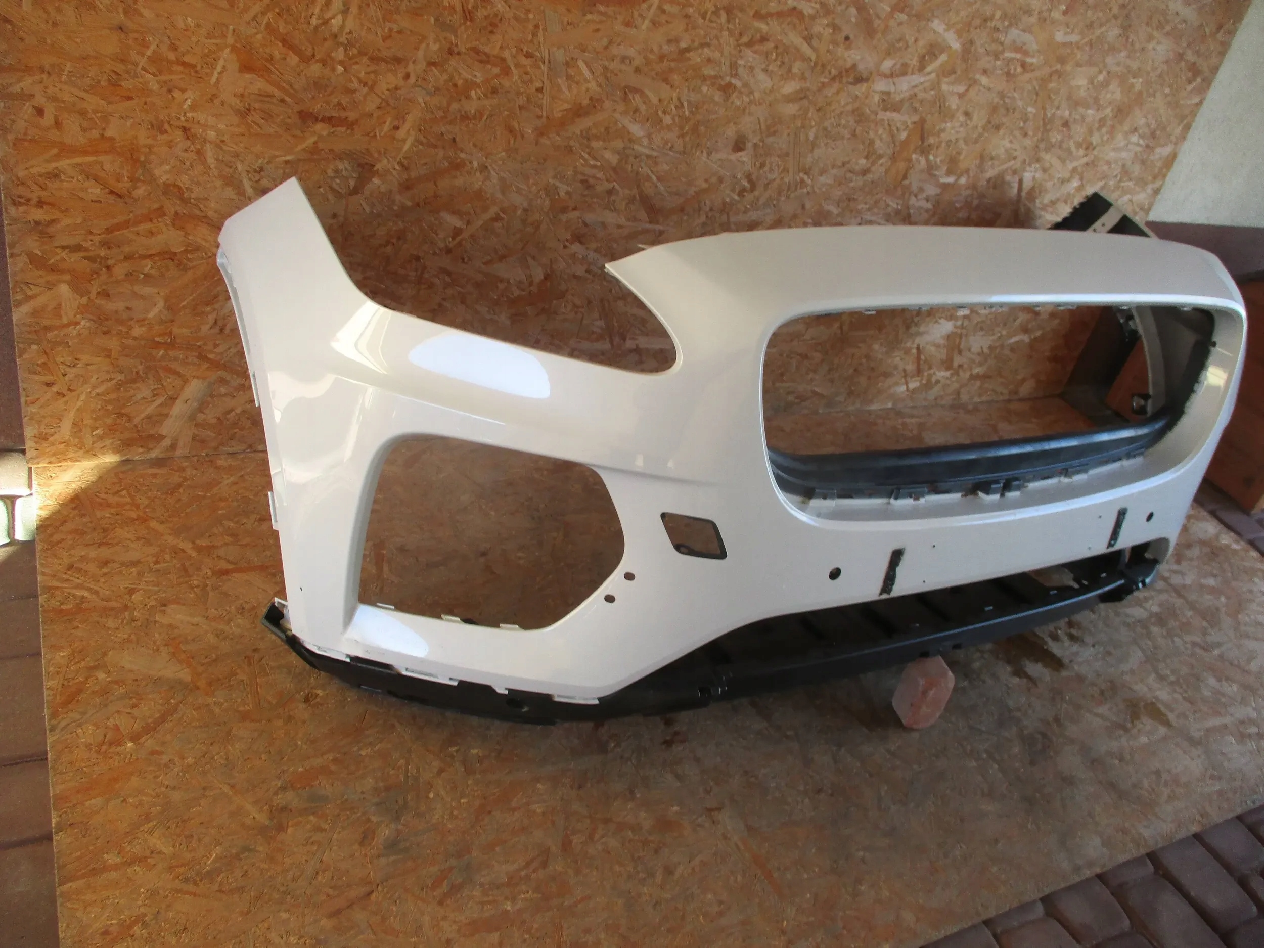 bumper front front JAGUAR E-PACE