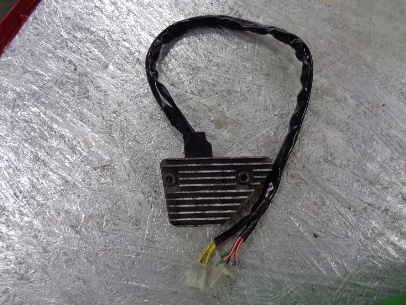 HONDA VF 500 Magna V30 регулятор напряжения