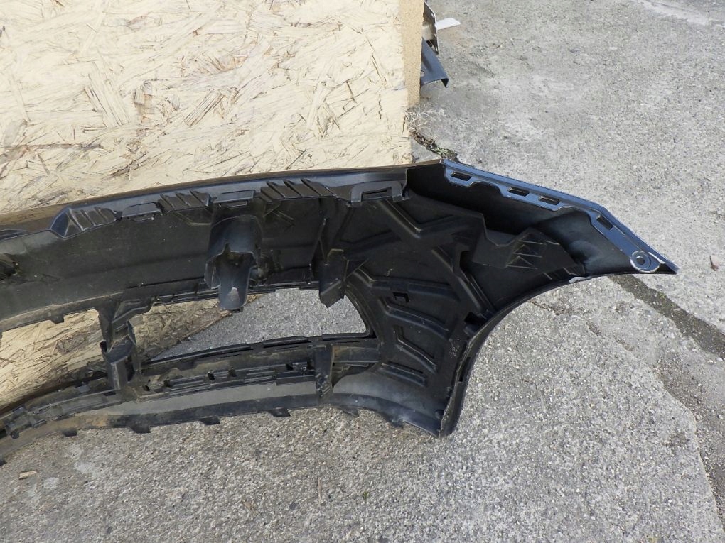 VW TOURAN 5TA 15- Frontstoßstange