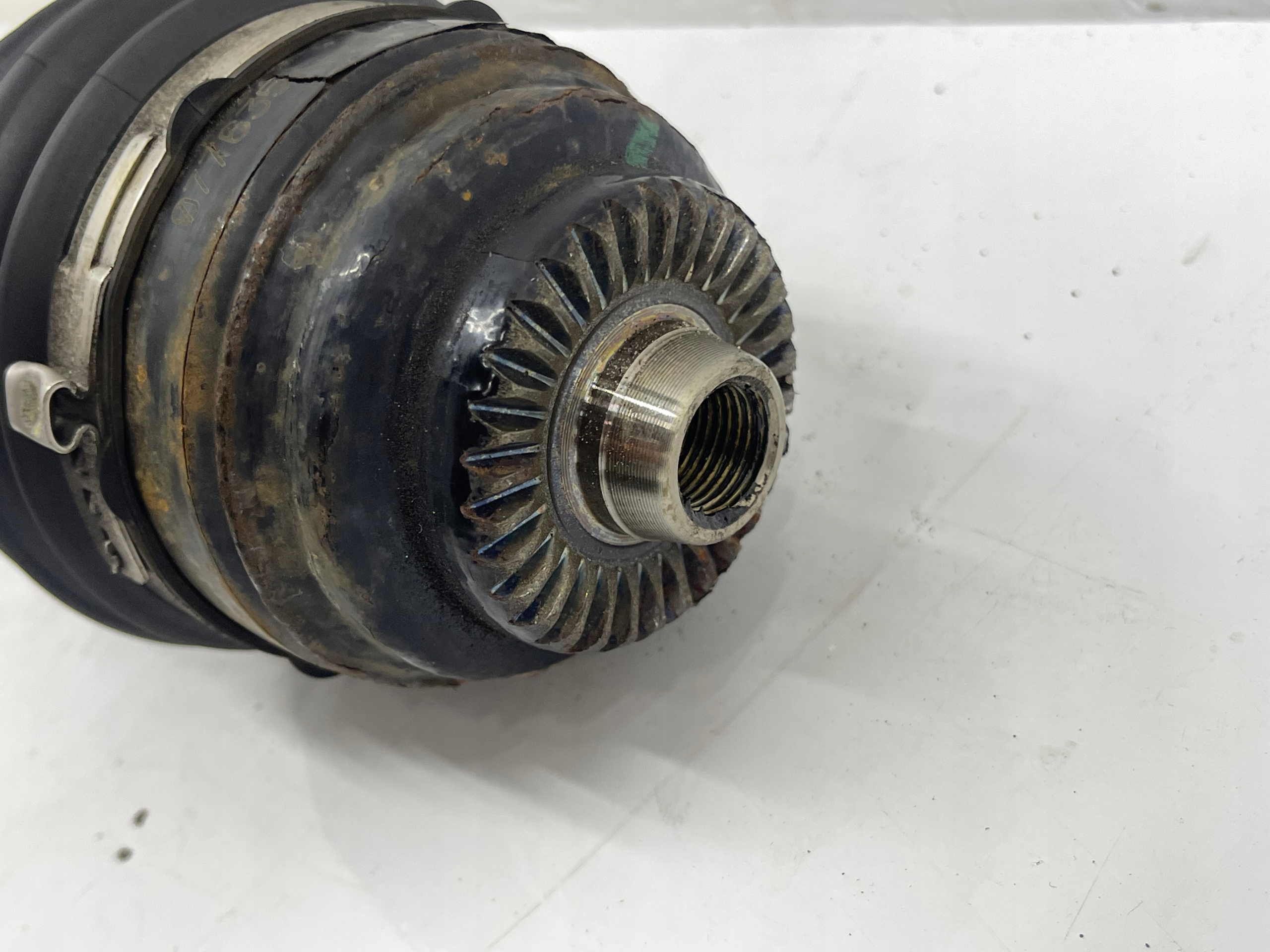 semi-axis left front front BMW F45 F46 F48 8643363