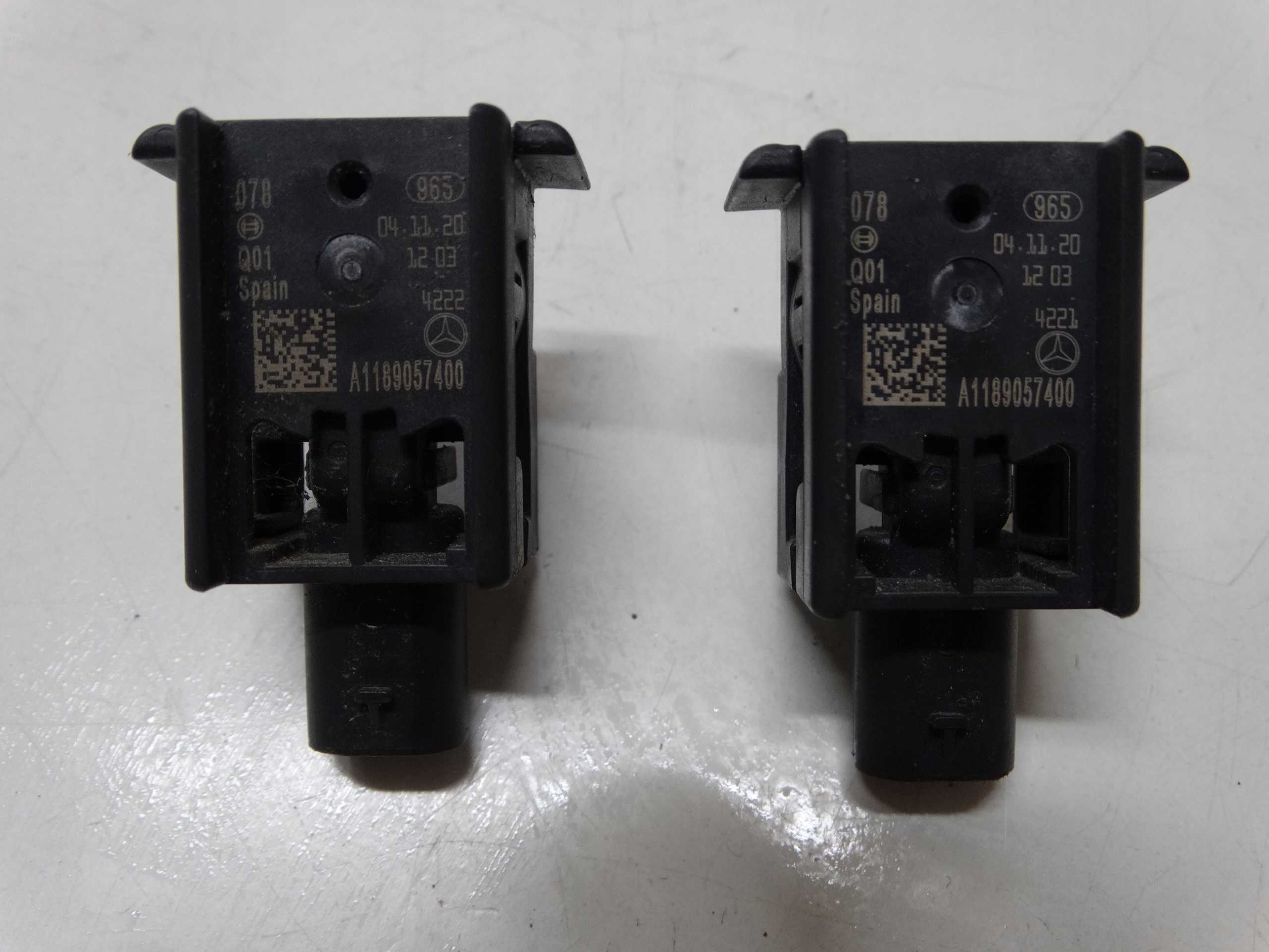 Sensor OCHRONY PIESZYCH MERCEDES CLA W118