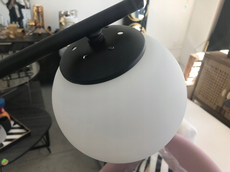 Lampa stojąca podłogowa Riko metal szkło H175cm Kolor biały czarny