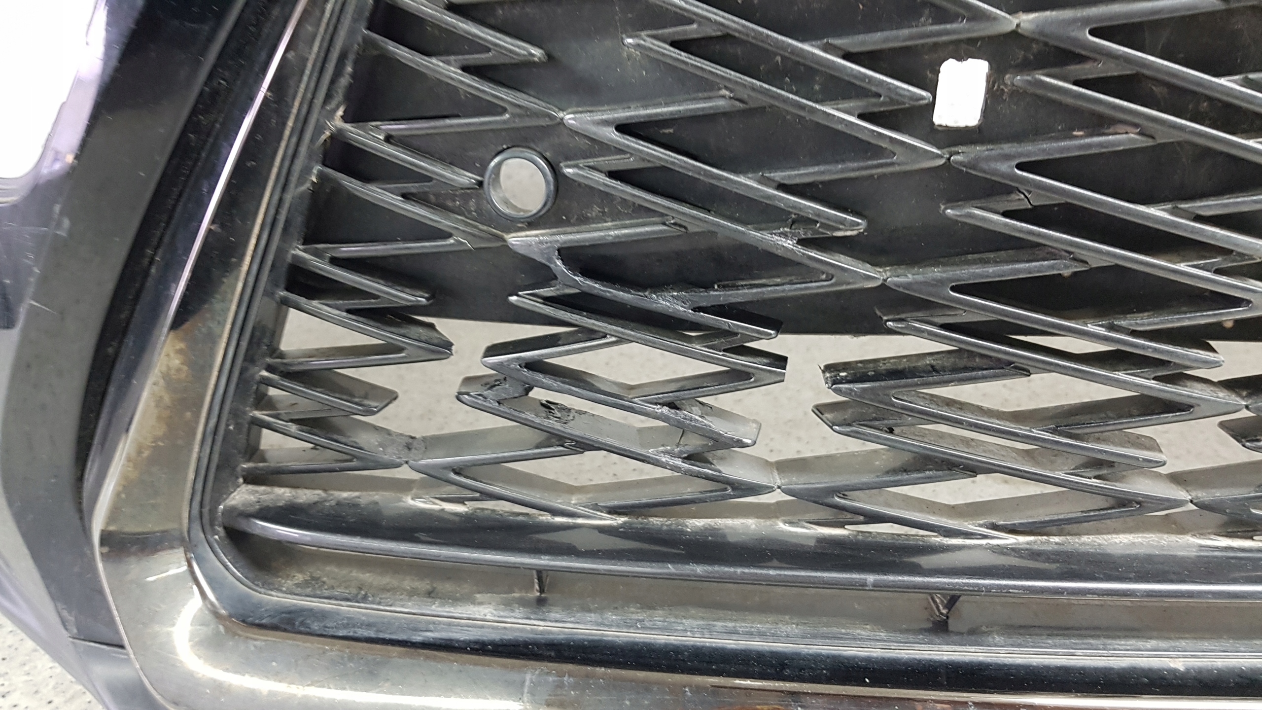 LEXUS UX F SPORT 2018 - bumper front 2552