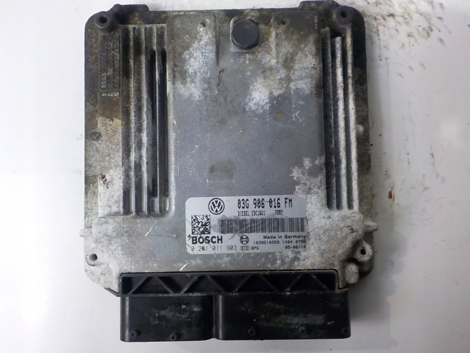 VW computer control unit 03G906016FM 0281011903