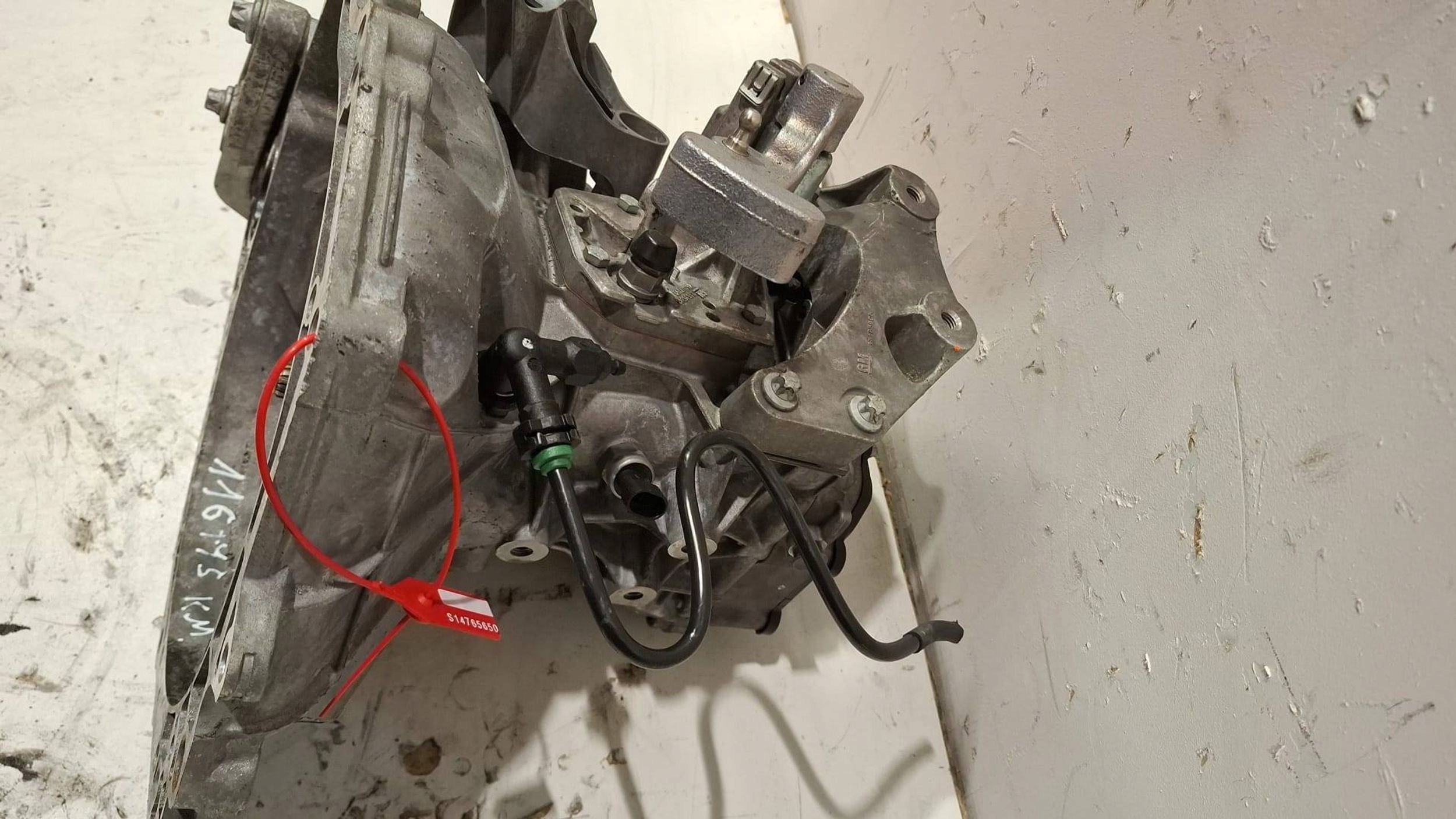 Getriebe B68S394 OPEL CORSA E 1.2 1.4 16V 14