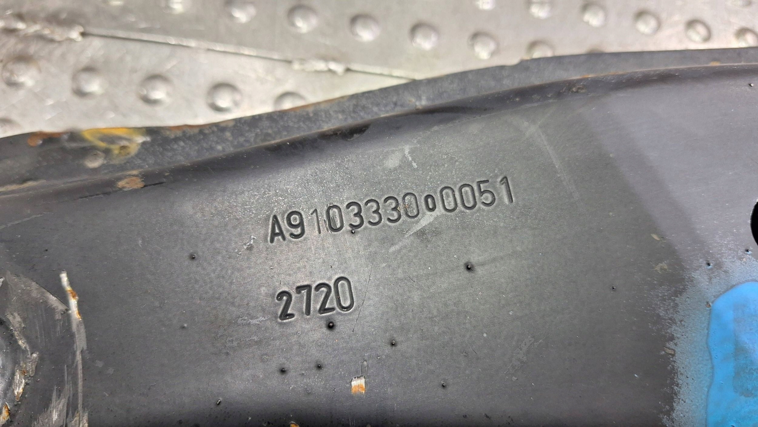 arm left front A9103330000 MERCEDES SPRINTER W907 W910 CRAFTER