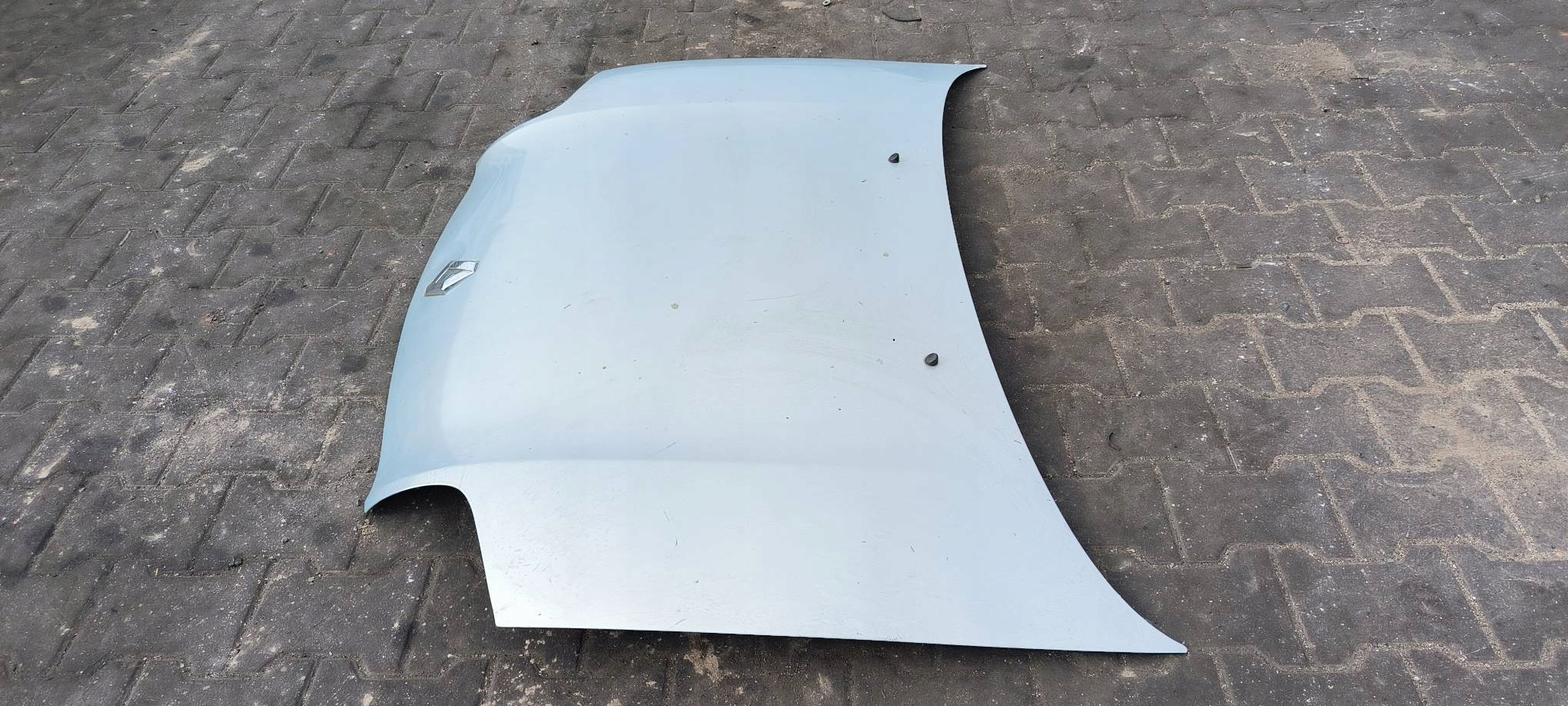 Capot SREBRNA RENAULT CLIO II