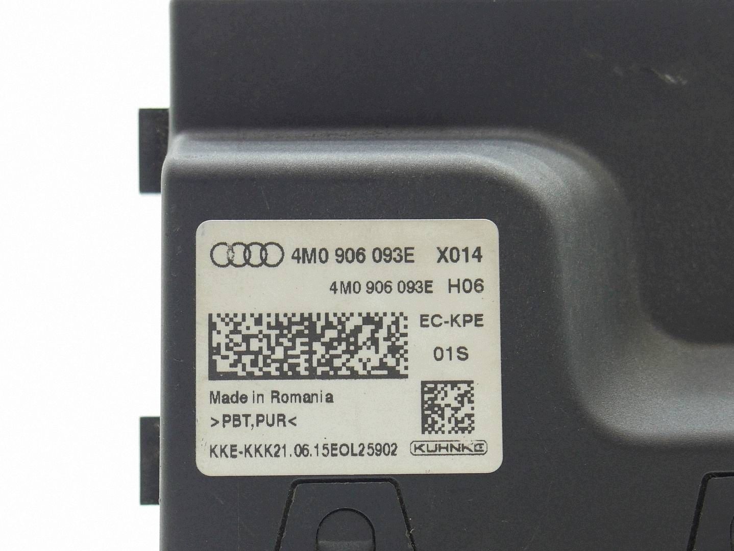 module unité de commande électronique uce pompe carburant AUDI Q7 4M 3.0 TDI 4M0906093E