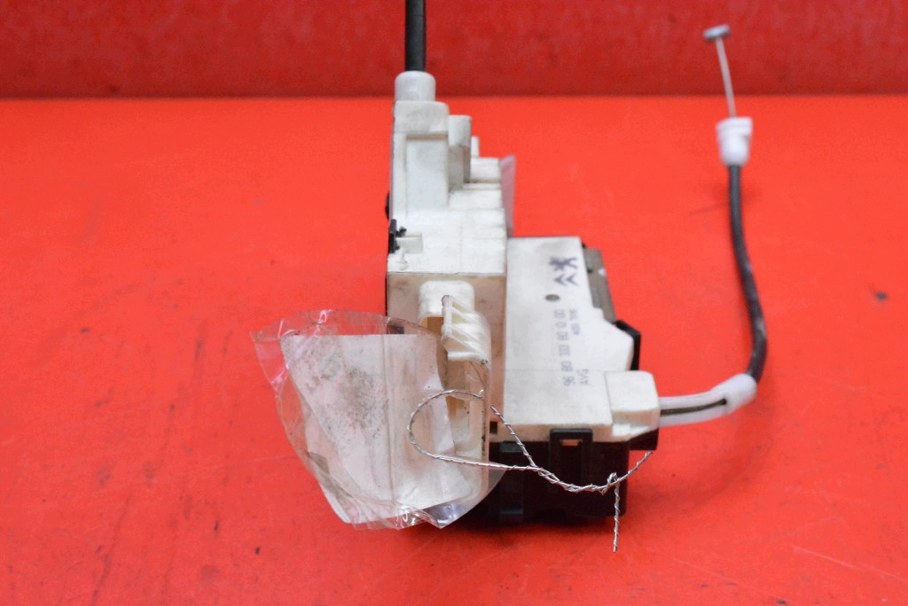 lock door left front front EU 9681333380 PEUGEOT 407 04-10