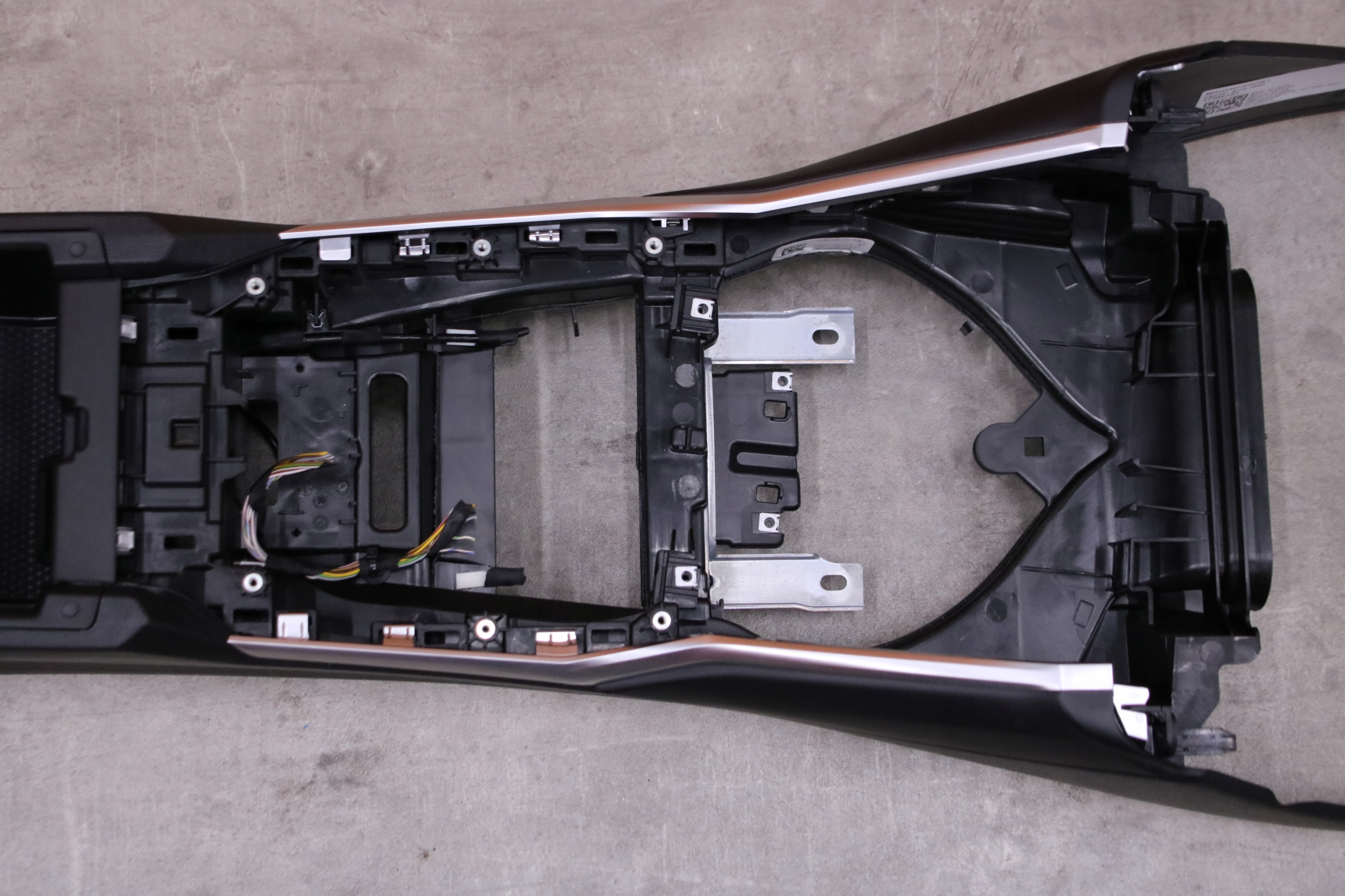 BMW G20 G21 G22 G23 TUNEL central armrest black
