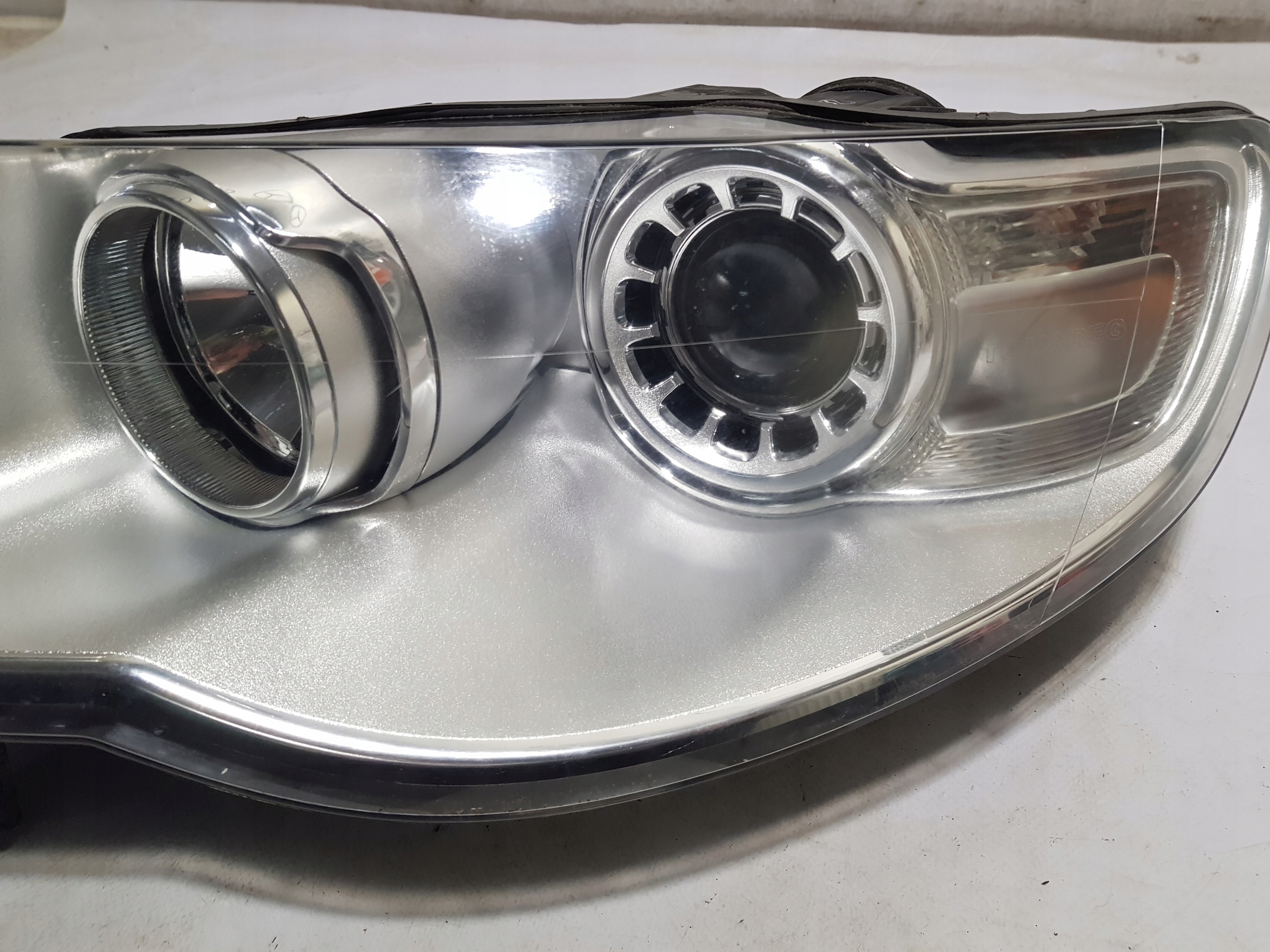VW TOUAREG LIFT 7L light left front H7 UK