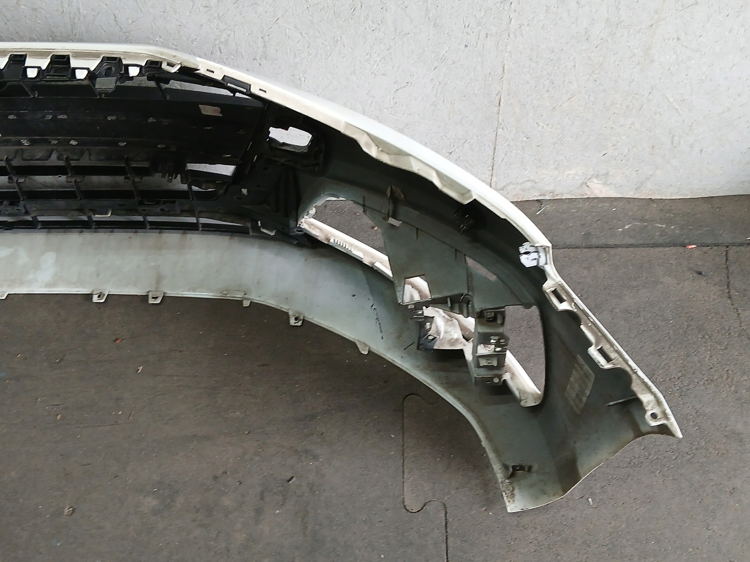 bumper front AUDI A4 B9 8W LIFT