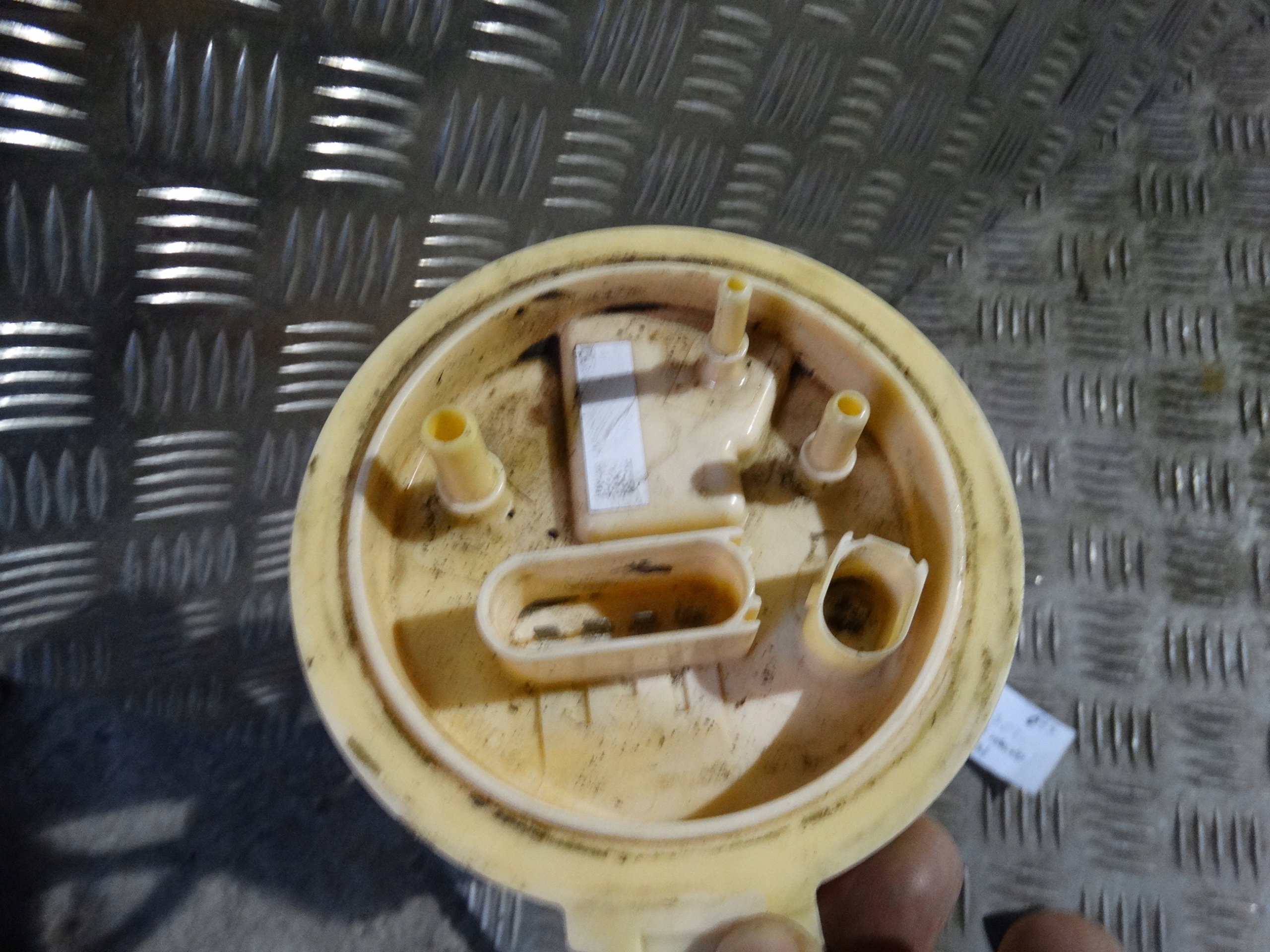 IDEALNA KPL. feed pump AUDI Q7 Q8 3.0D 1