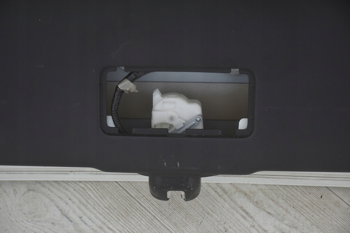 boot doors * rear part NISSAN JUKE 326R KAMERA
