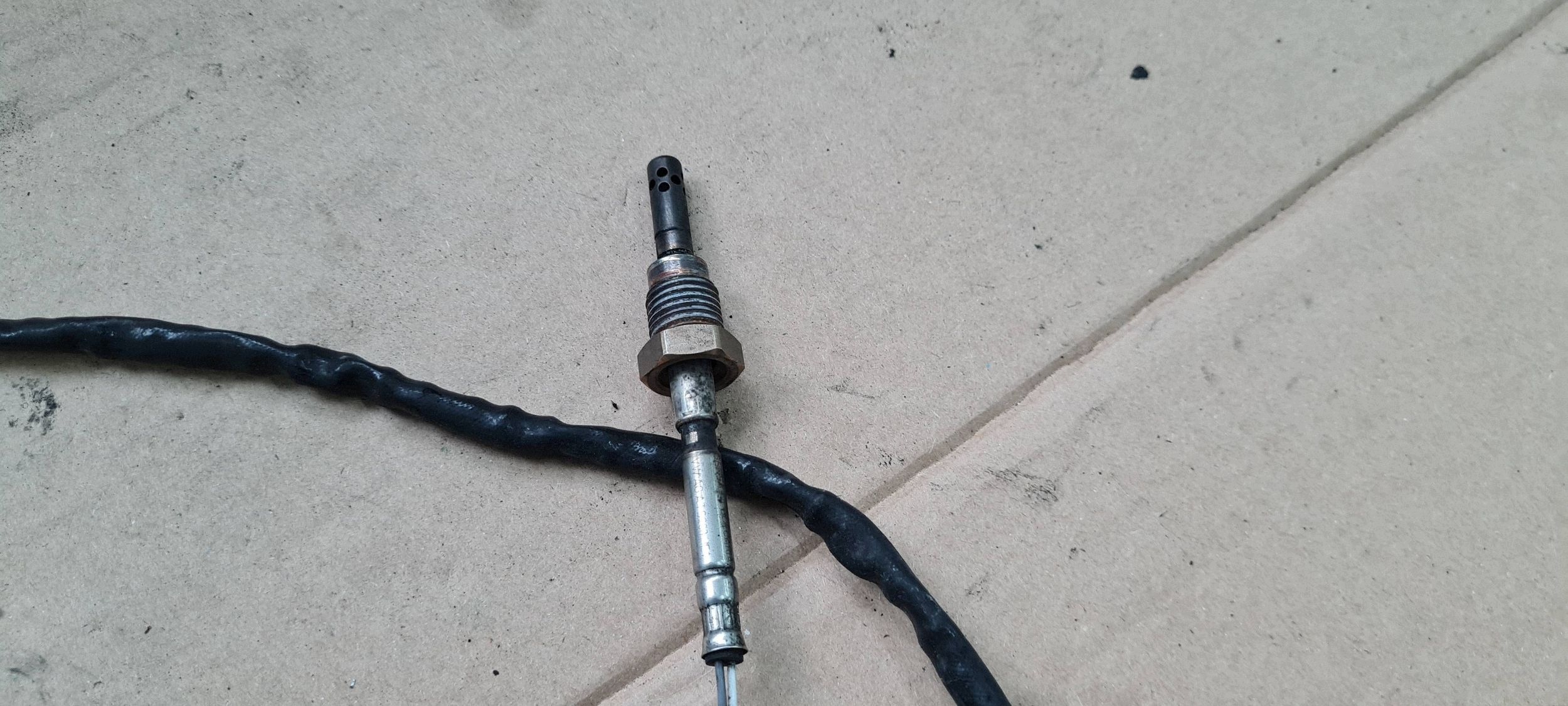 A6 C7 4G LIFT Sensor TEMPERATURY Gase 4G0906088AA 2.0 TDI A4 B8 A5 Q5