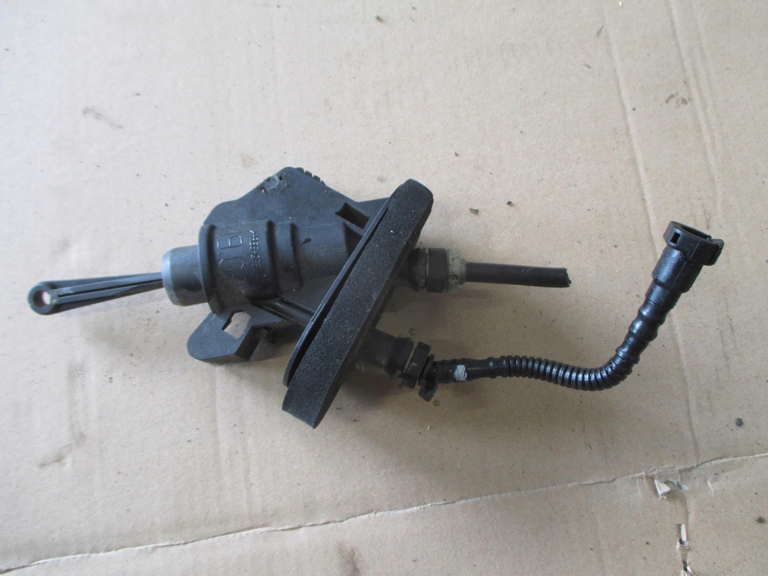 MAZDA 2 II 1.25 1.4 02-07 POMPA SPRZĘGŁA