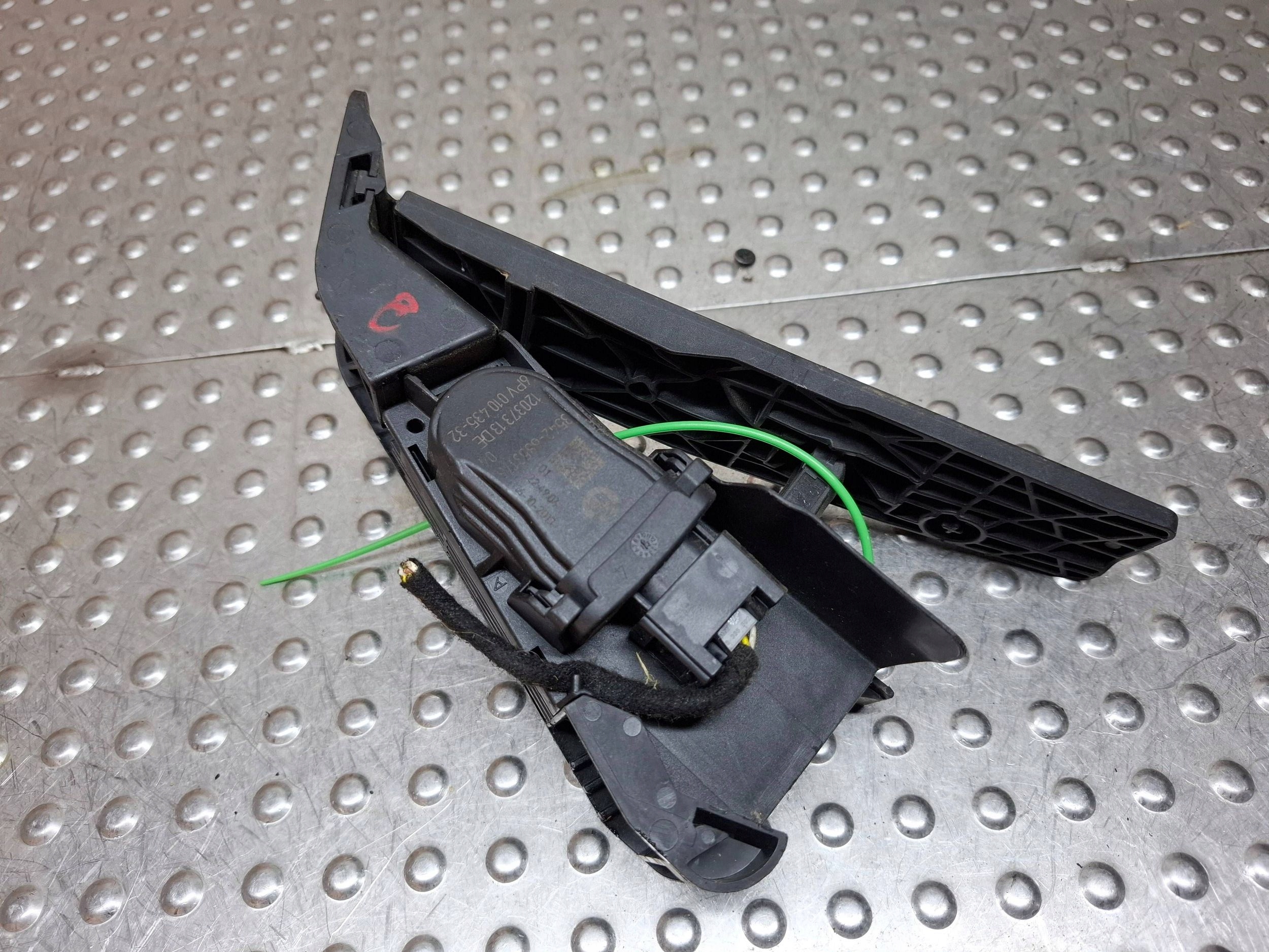 Gaspedal potentiometer 6853176 BMW 1 E87 E81 E82