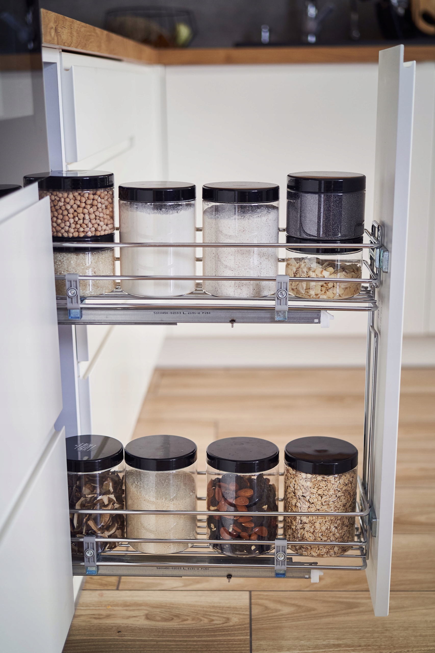 POJEMNIKI SŁOIKI PLASTIKOWY 16x 1,5l makaron musli Linia produkty sypkie