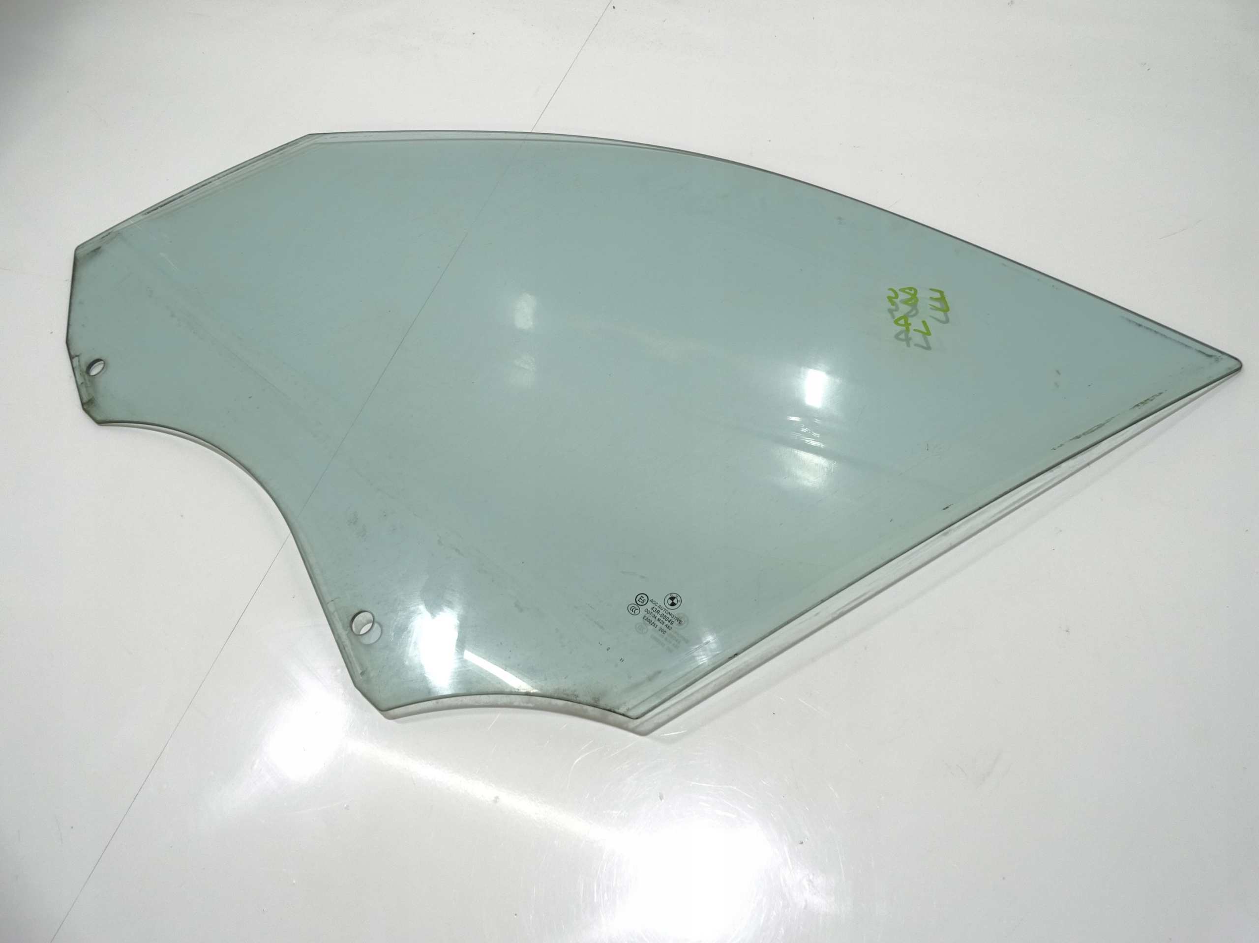 window side door left front X1 E84 OE (20210599)