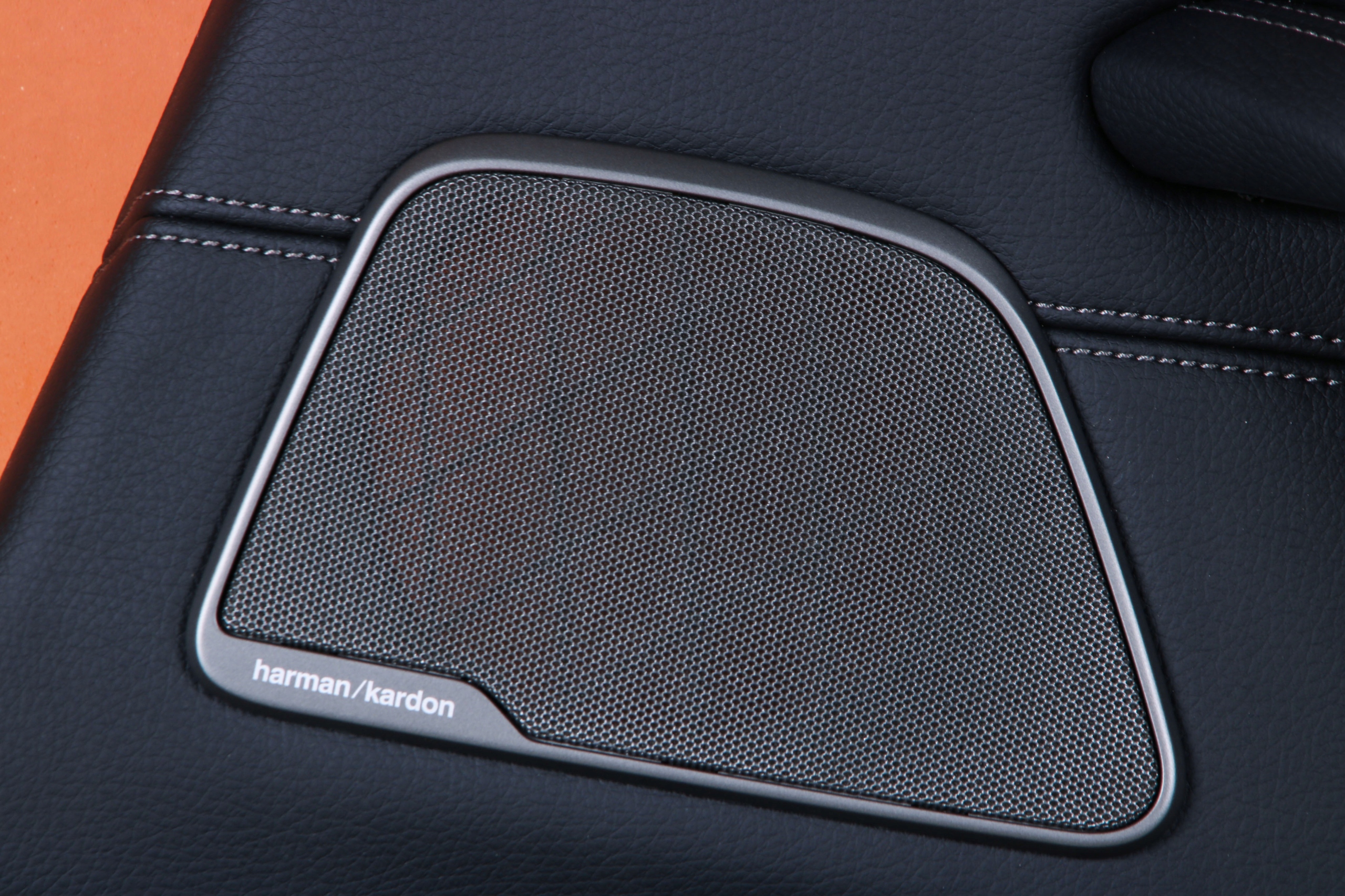 BMW G38 (G30) side upholstery door right rear part leather HARMAN