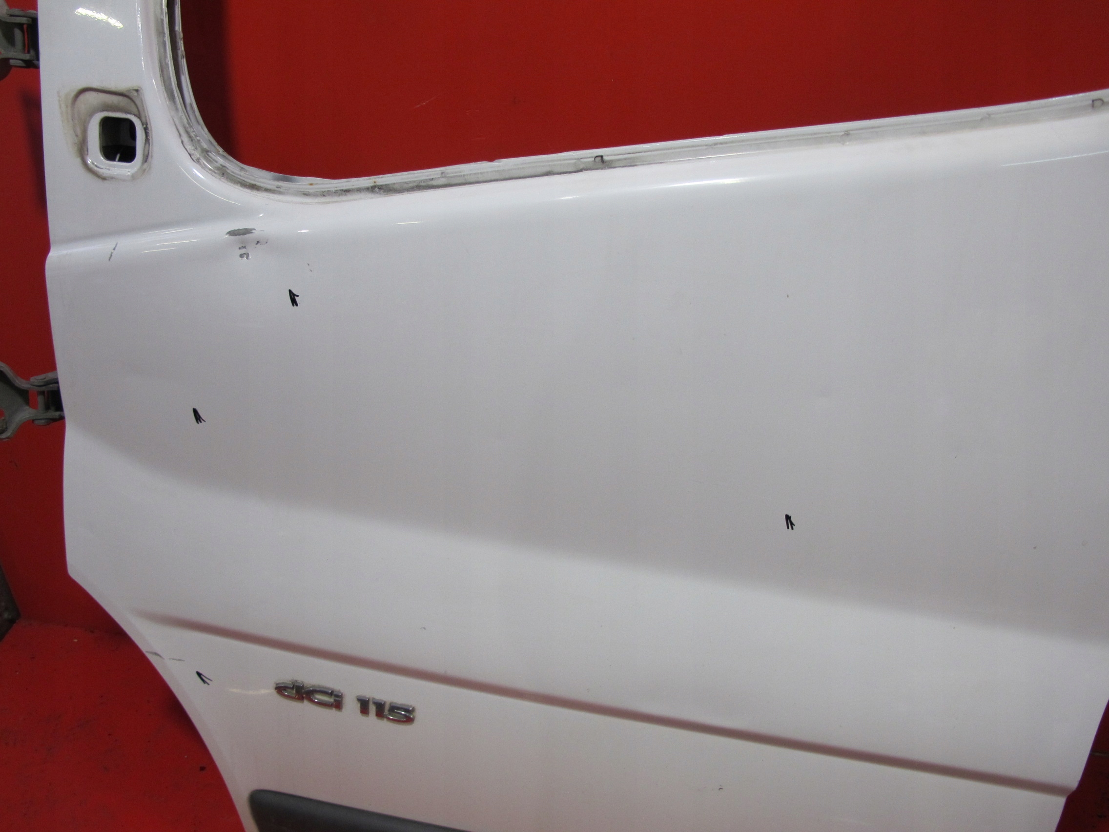 TRAFIC II VIVARO door front left BIALE 01-14