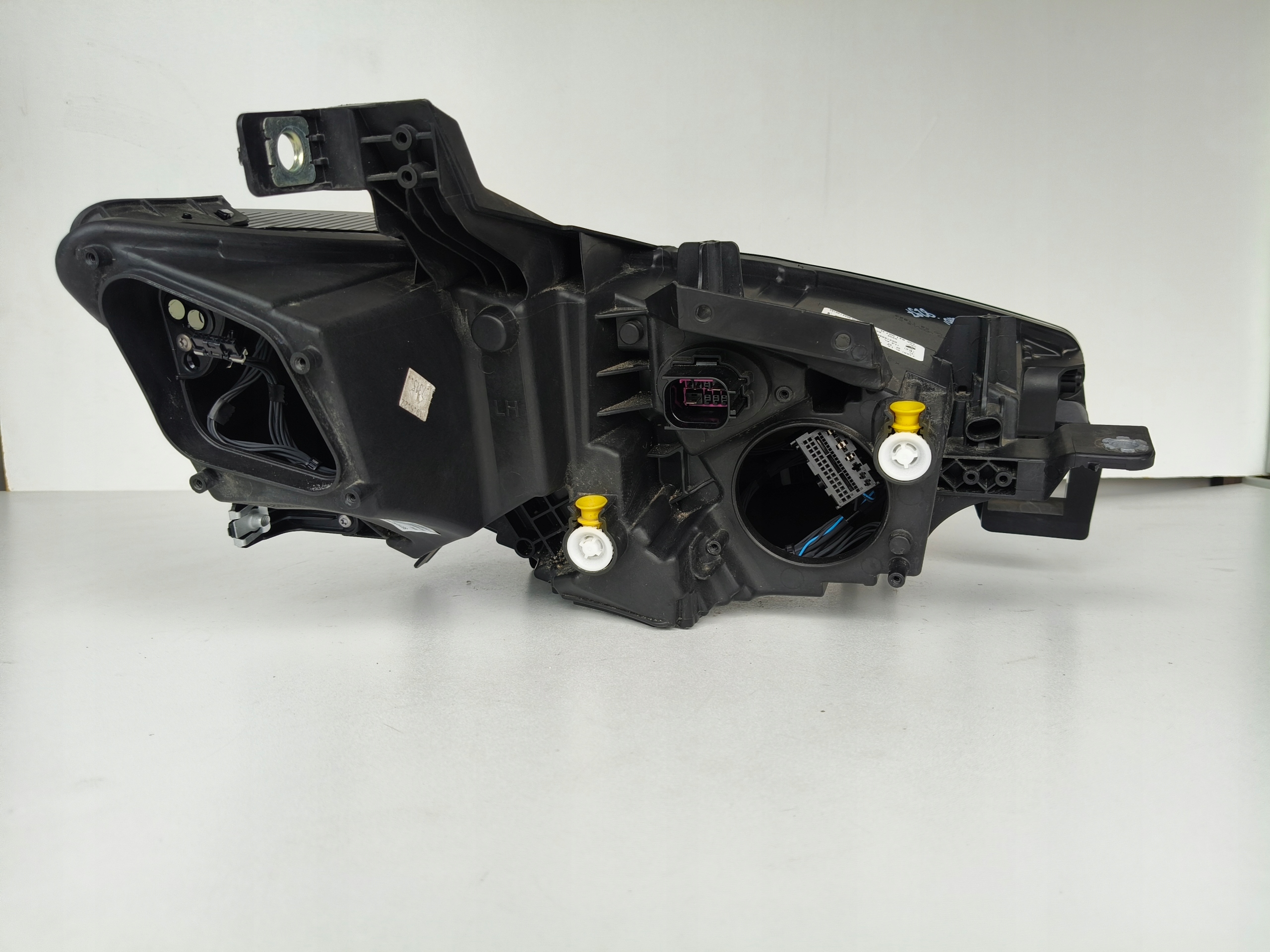 light left REFLEKTOR SEAT CUPRA BORN 10E 21- FULL LED