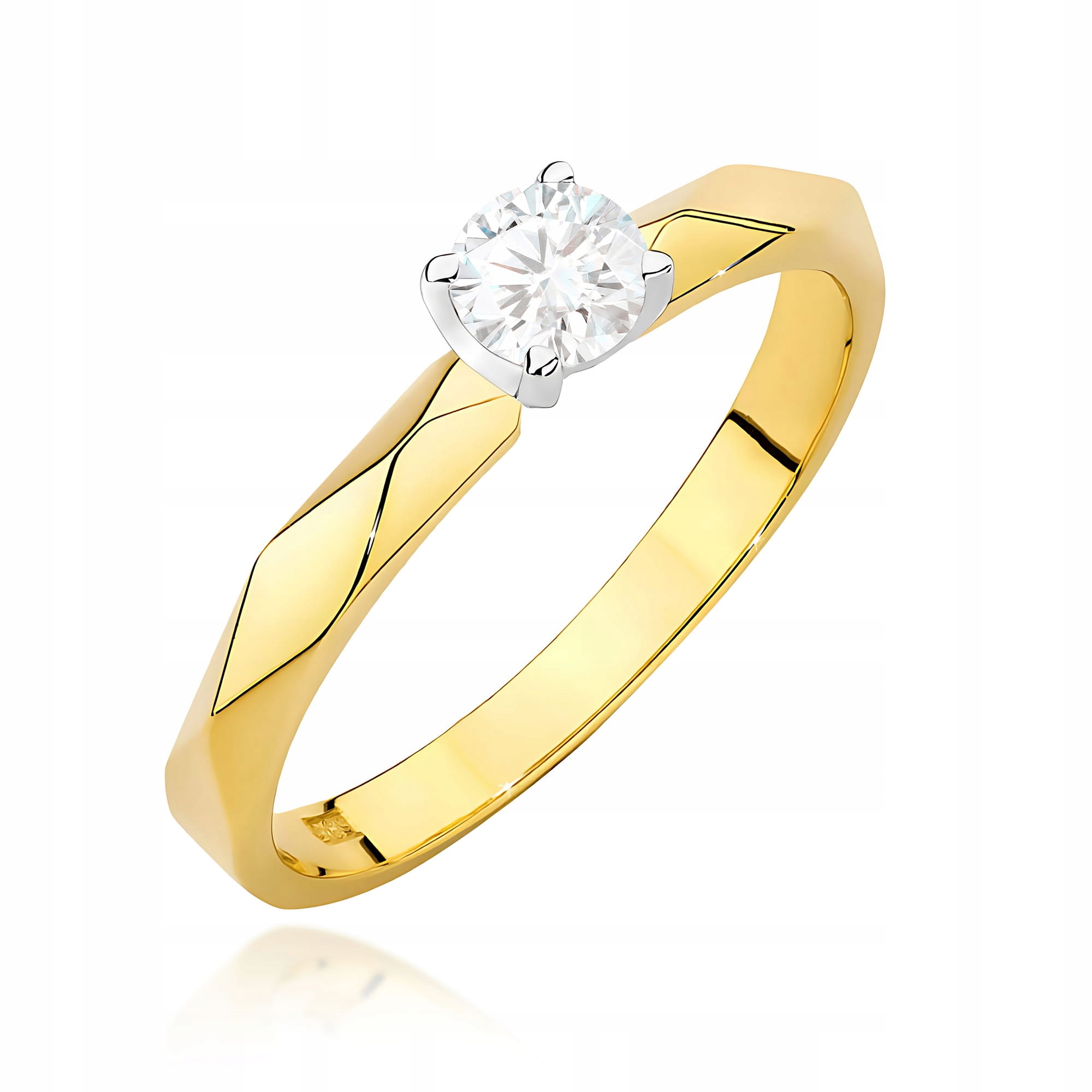 Zlatý prstýnek 585 s diamantem 0.20 ct kulatý zásnubní efektní
