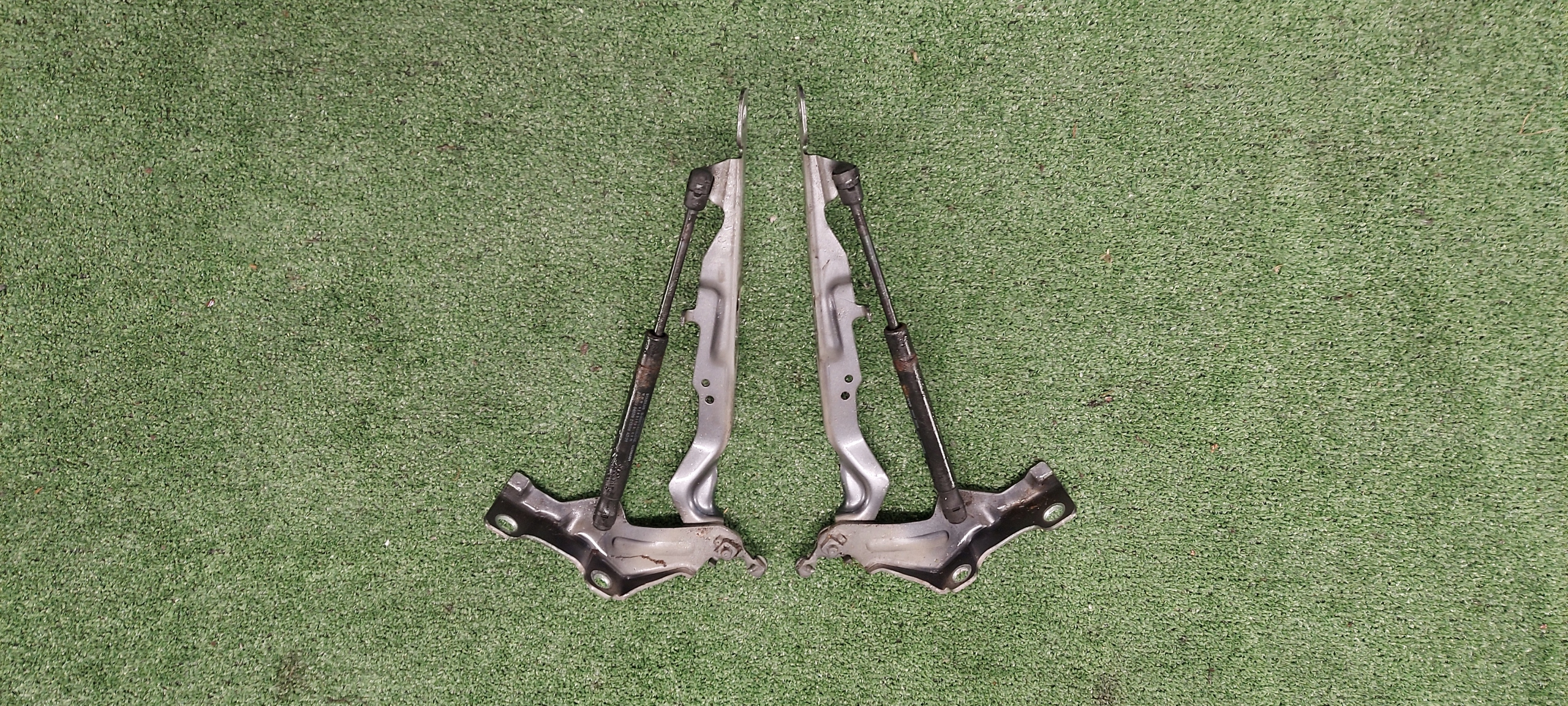 Cerniere cofano VOLVO V70 XC70 S80 07-16 LAK: 455-16