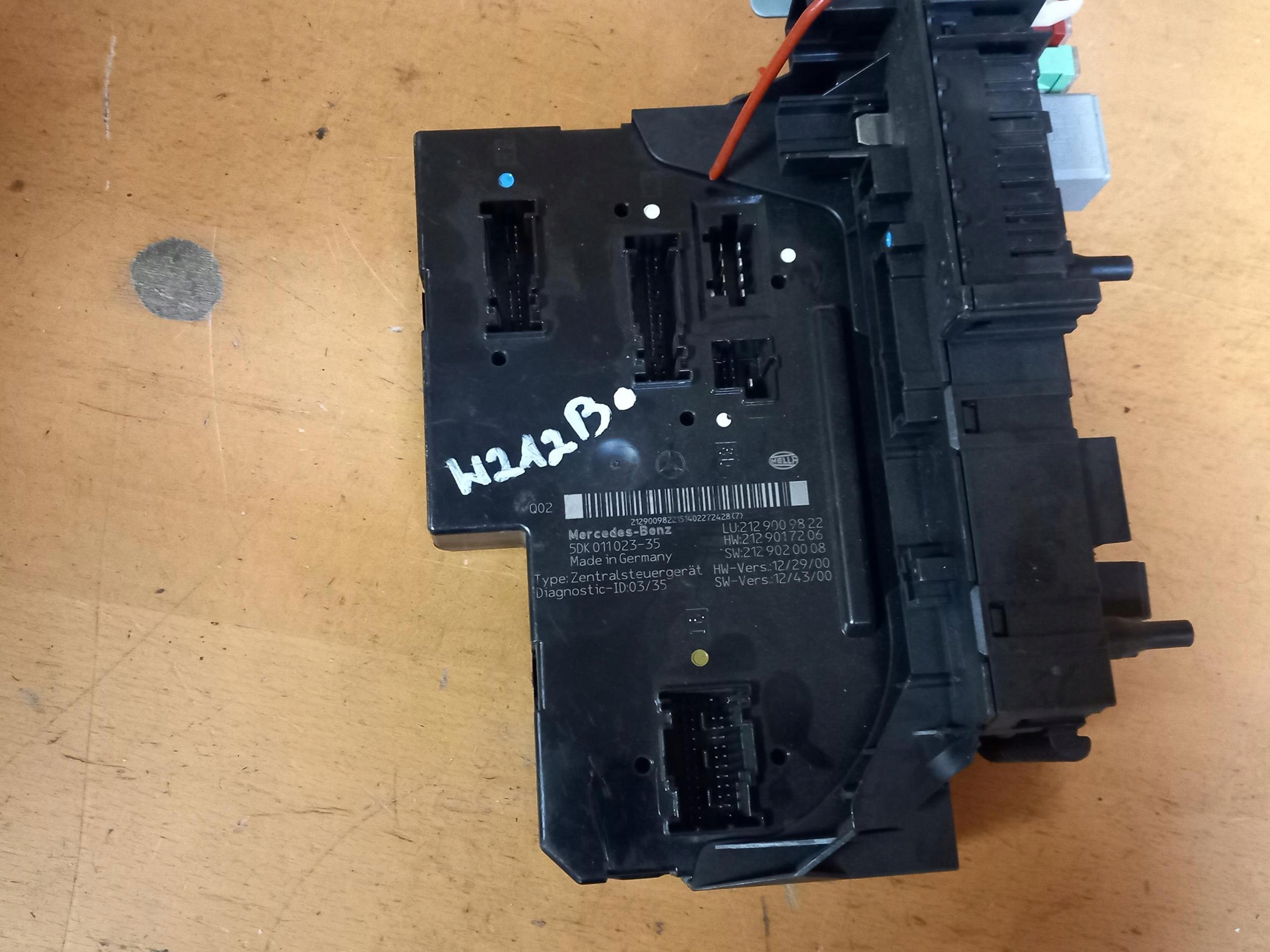 control unit module SAM MERCEDES E-KLASA W212 LIFT 2.2 CDI 2129009822