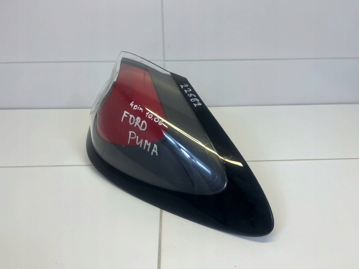 light rear right side Ford Puma 2 2021 L1TB13404