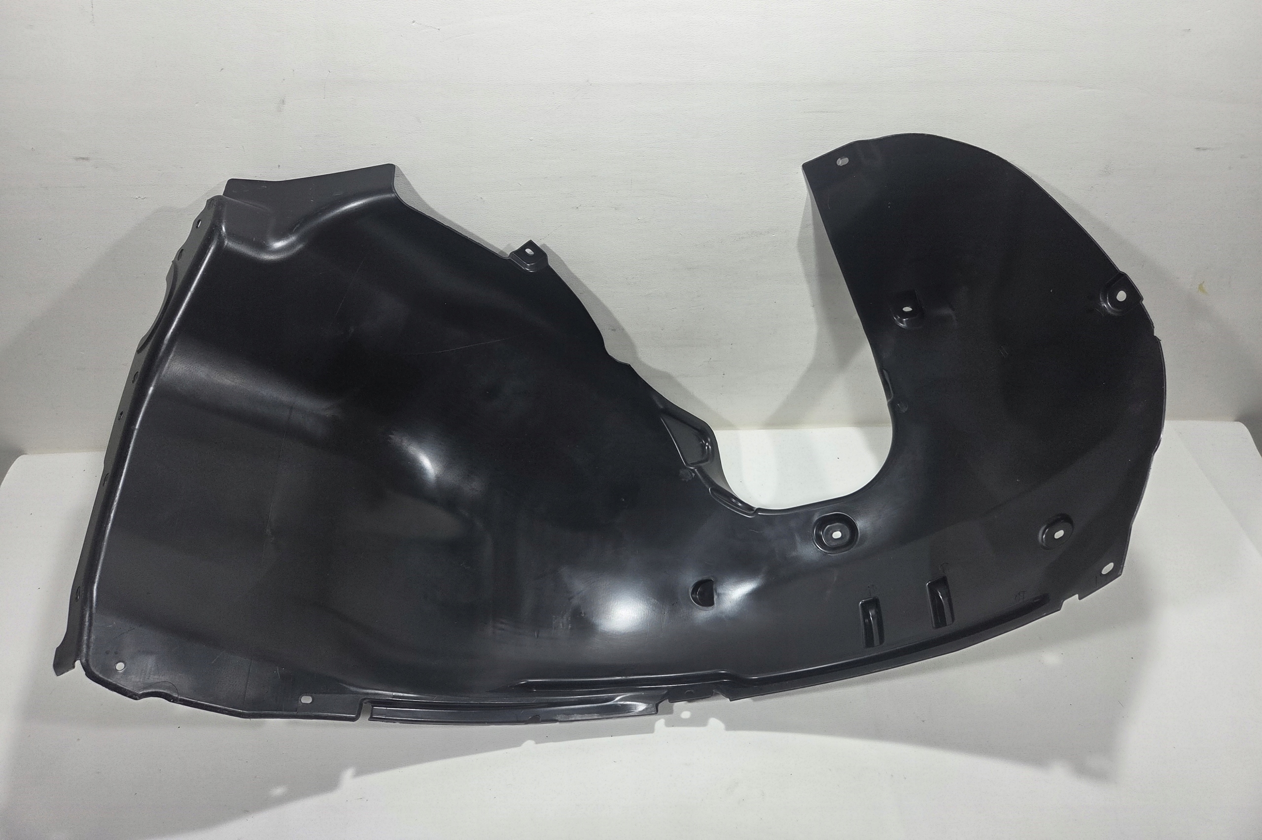 vw ag PASSAT B9 SKODA SUPERB IV 4 подкрылки переднее левое 3J0805969 Variant