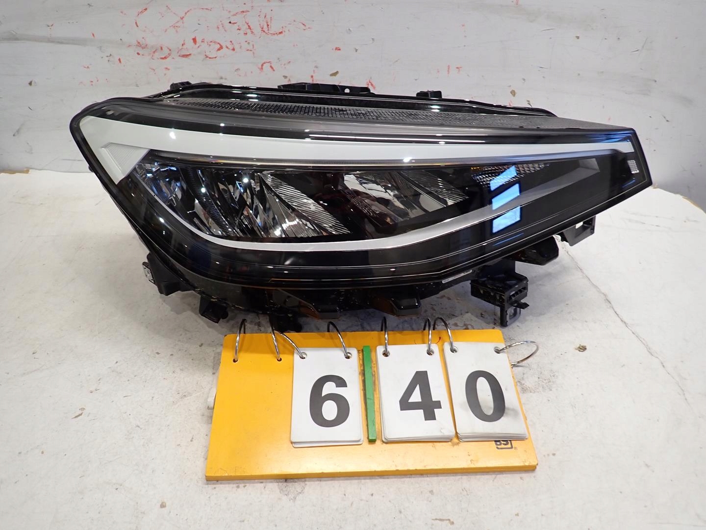 light front front right VW ID4 2020- FULL LED 11B941006B