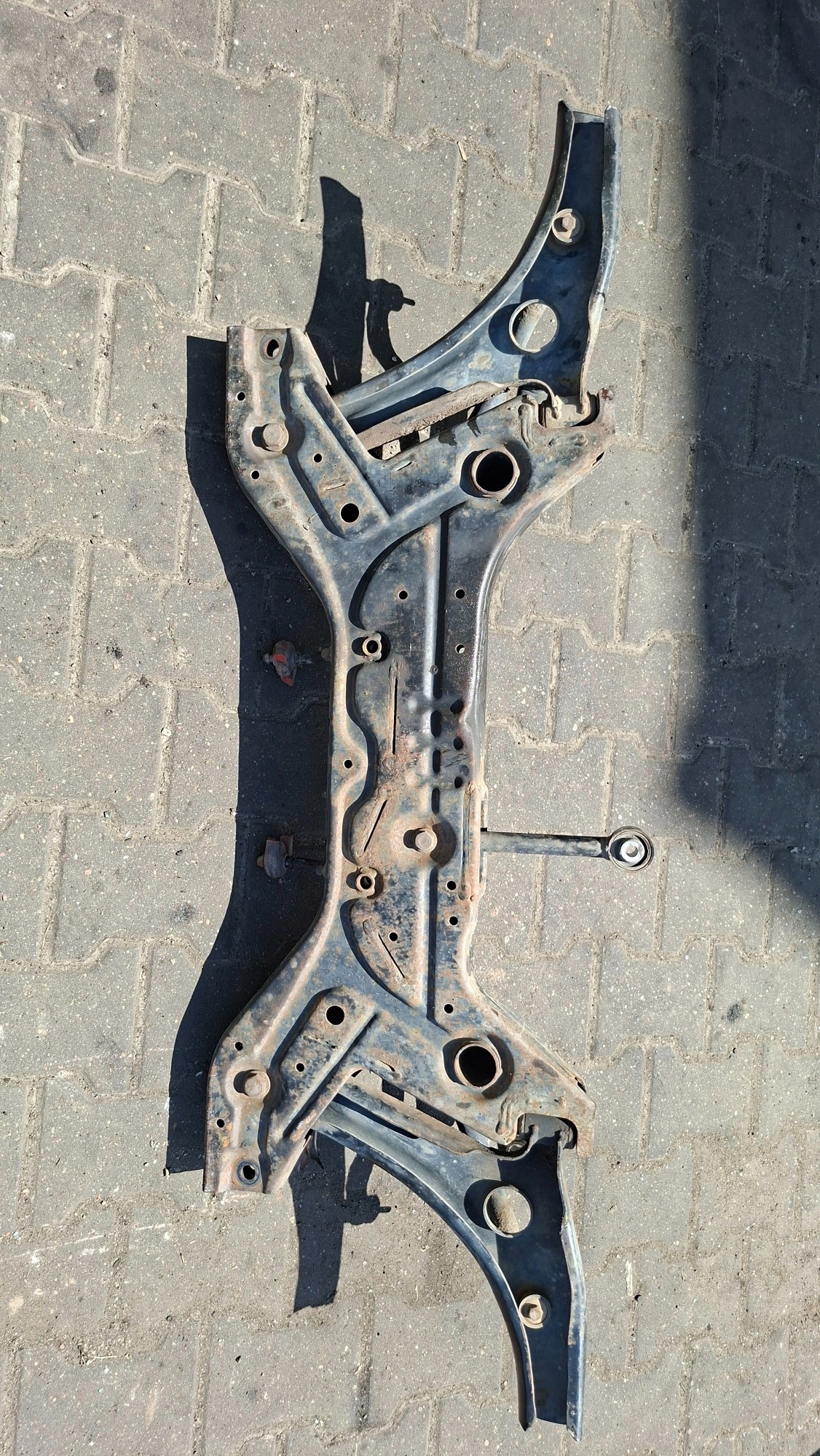 Achsträger vorne MITSUBISHI COLT VI 1.1
