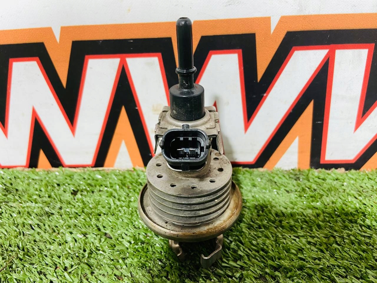 WTRYSKIWACZ ADBLUE RANGE ROVER EVOQUE L538 FX23-189E3-AA