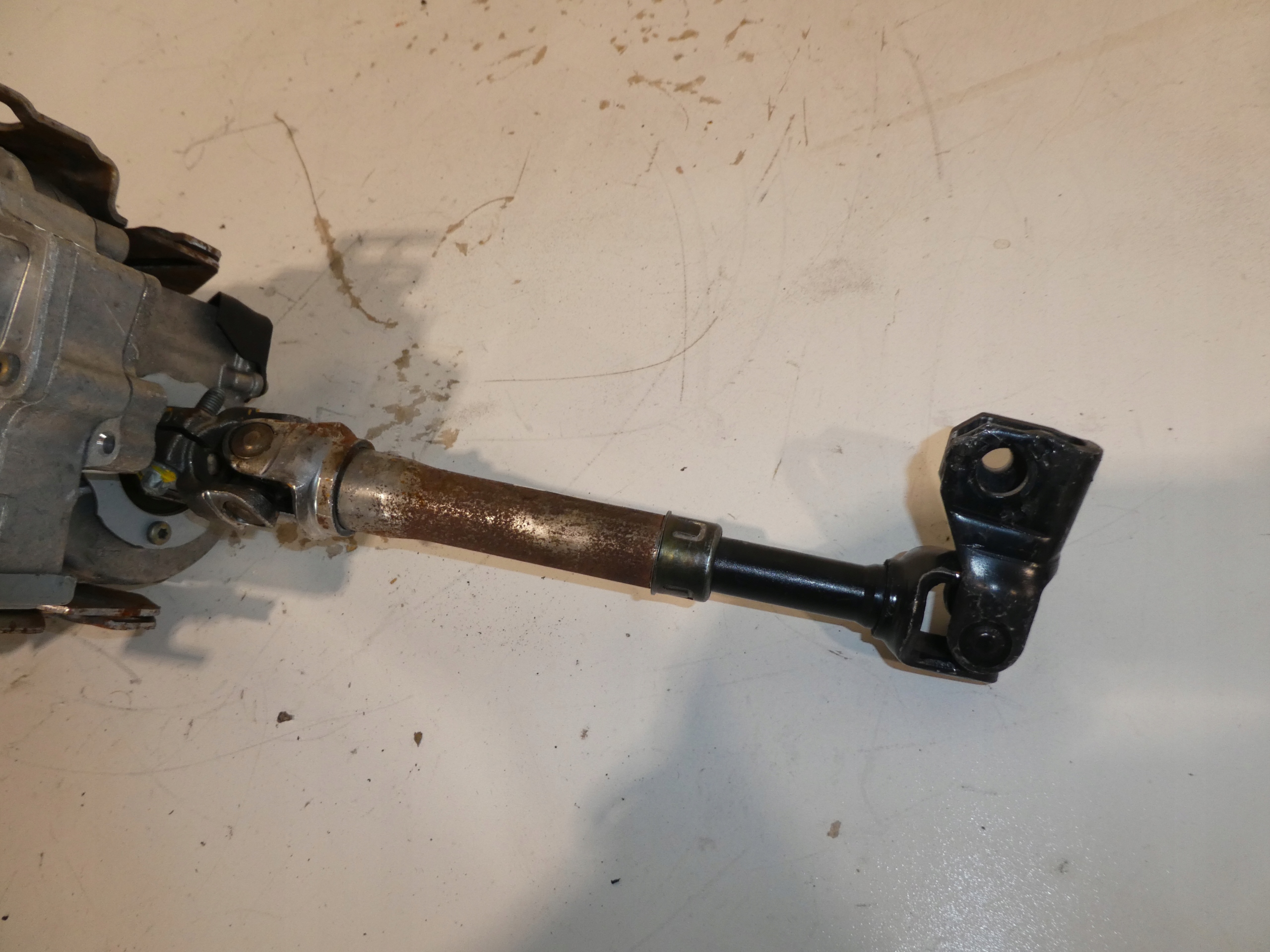 PIANTONE STERZO USATO SERVOSTERZO CLIO III 8200264248