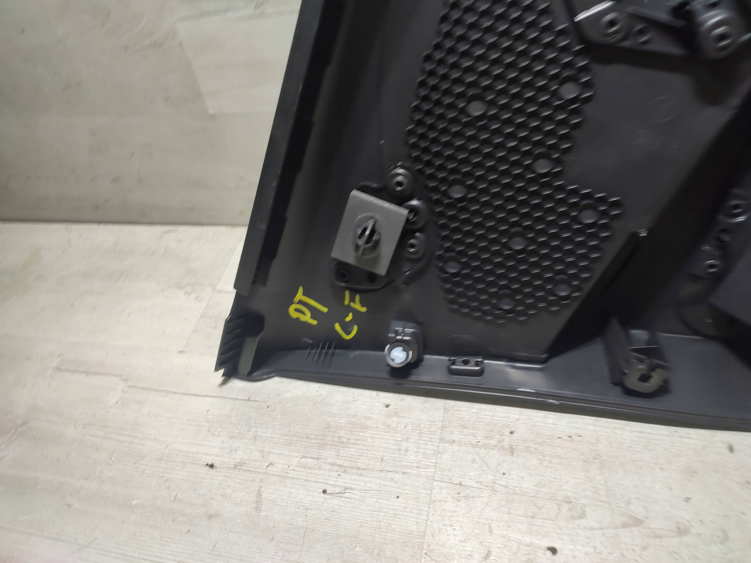 Opel Corsa F 2020 rear part side right side door