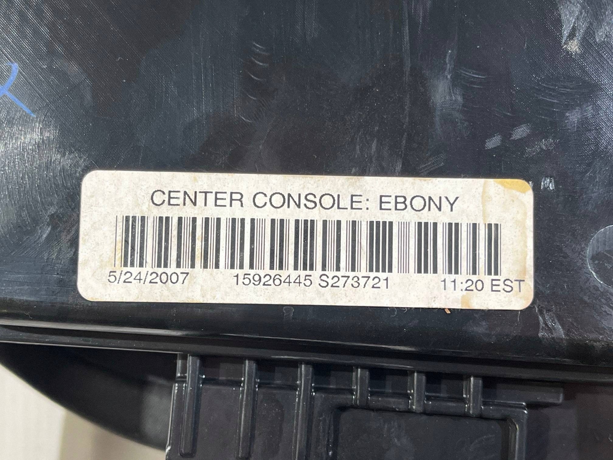 console central tunnel central armrest Chevrolet Corvette C6 2005