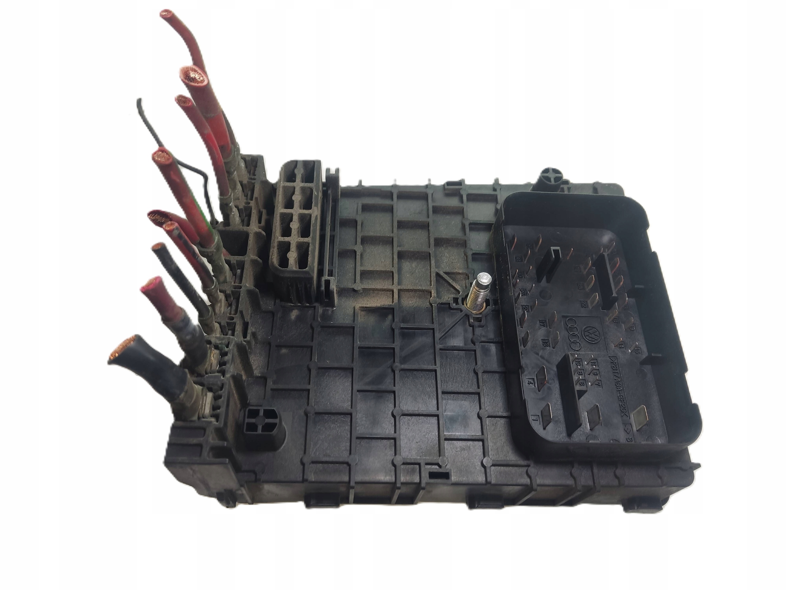 Module fusibles VOLKSWAGEN Passat B6 2.0 TDI